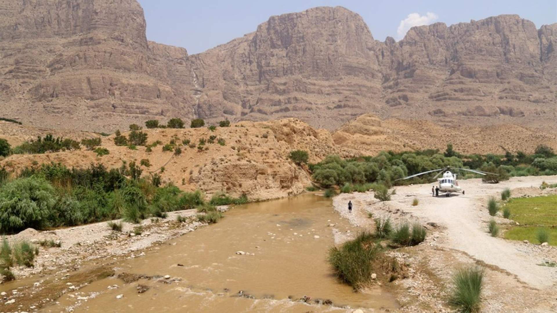 الرئيس الإيرانيّ حذر من جفاف سدود تزوّد طهران بالمياه