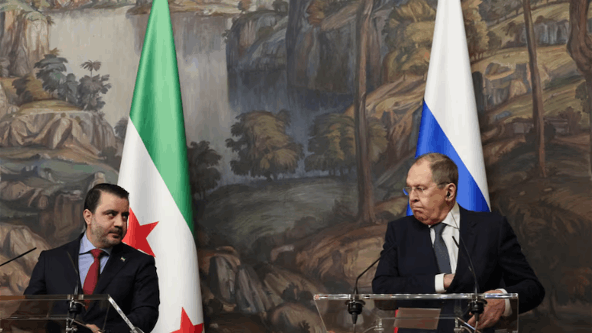 Russia&#39;s Putin meets Syrian FM in Moscow, Sharaa invited to Russia-Arab summit