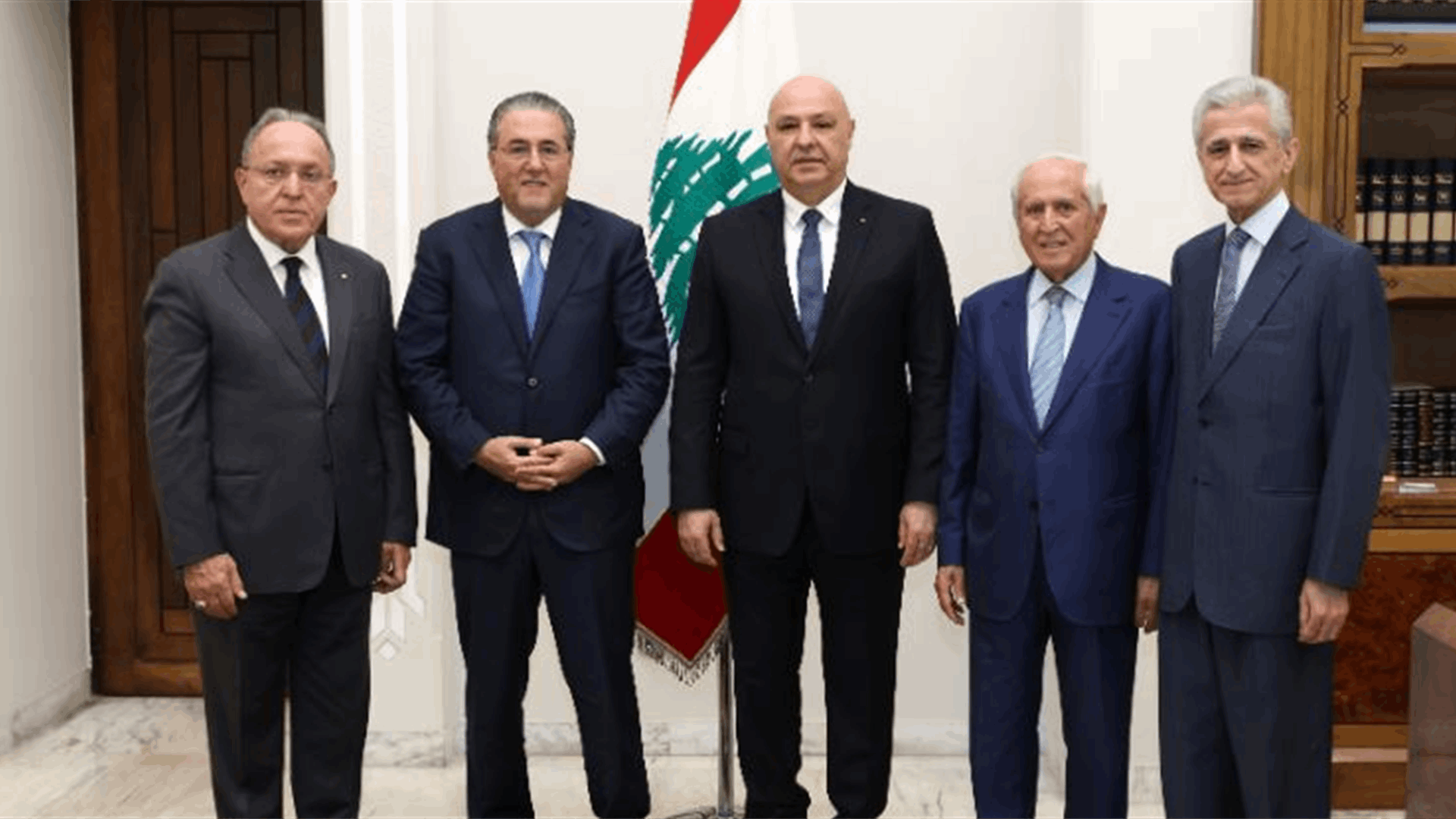 عون: الإستقرار هو المدخل الأساسي للنهوض بالإقتصاد اللبناني من جديد