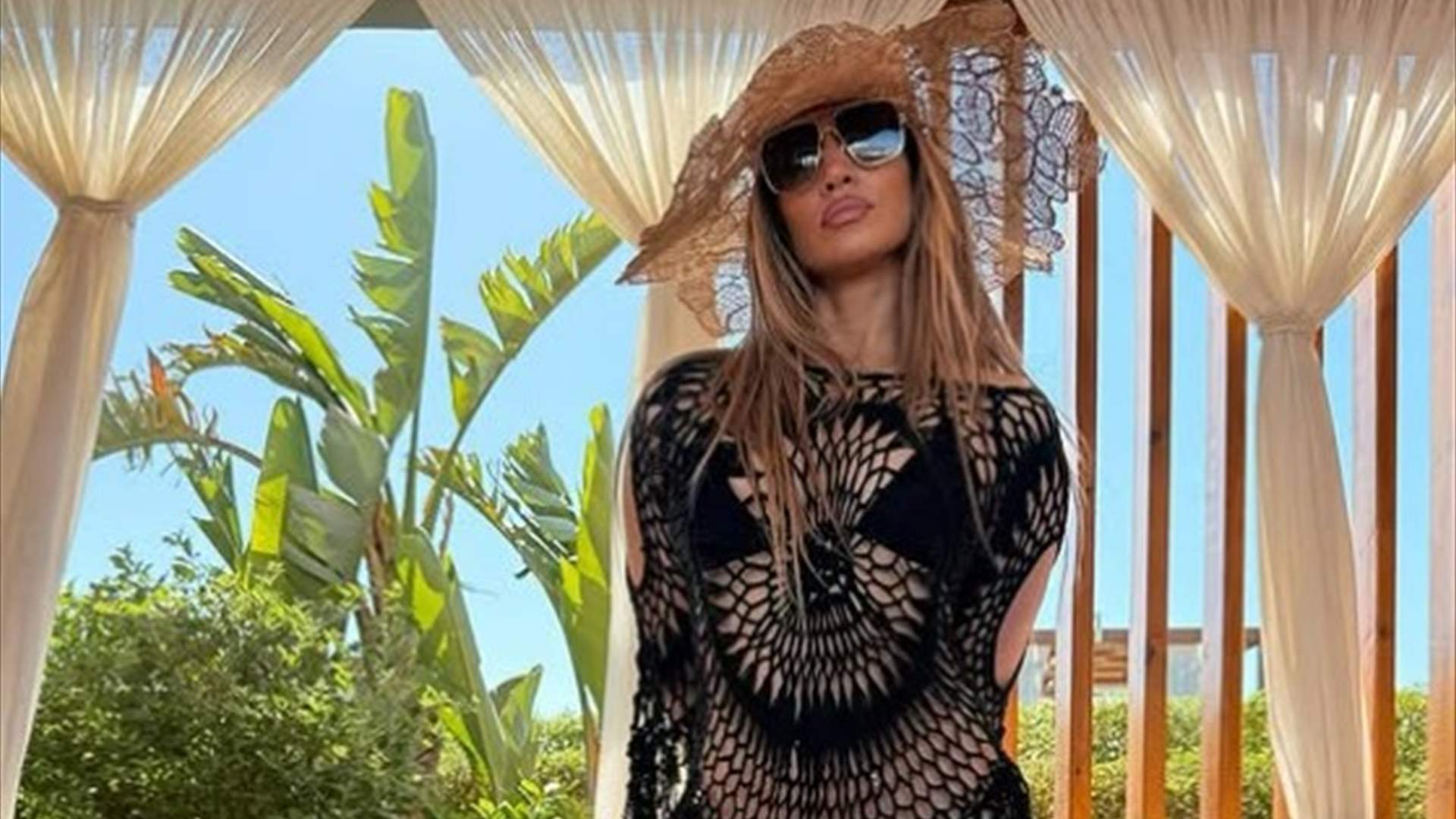 جنيفر لوبيز تخطف الأنظار بإطلالاتها من إجازتها في شرم الشيخ! (صور)