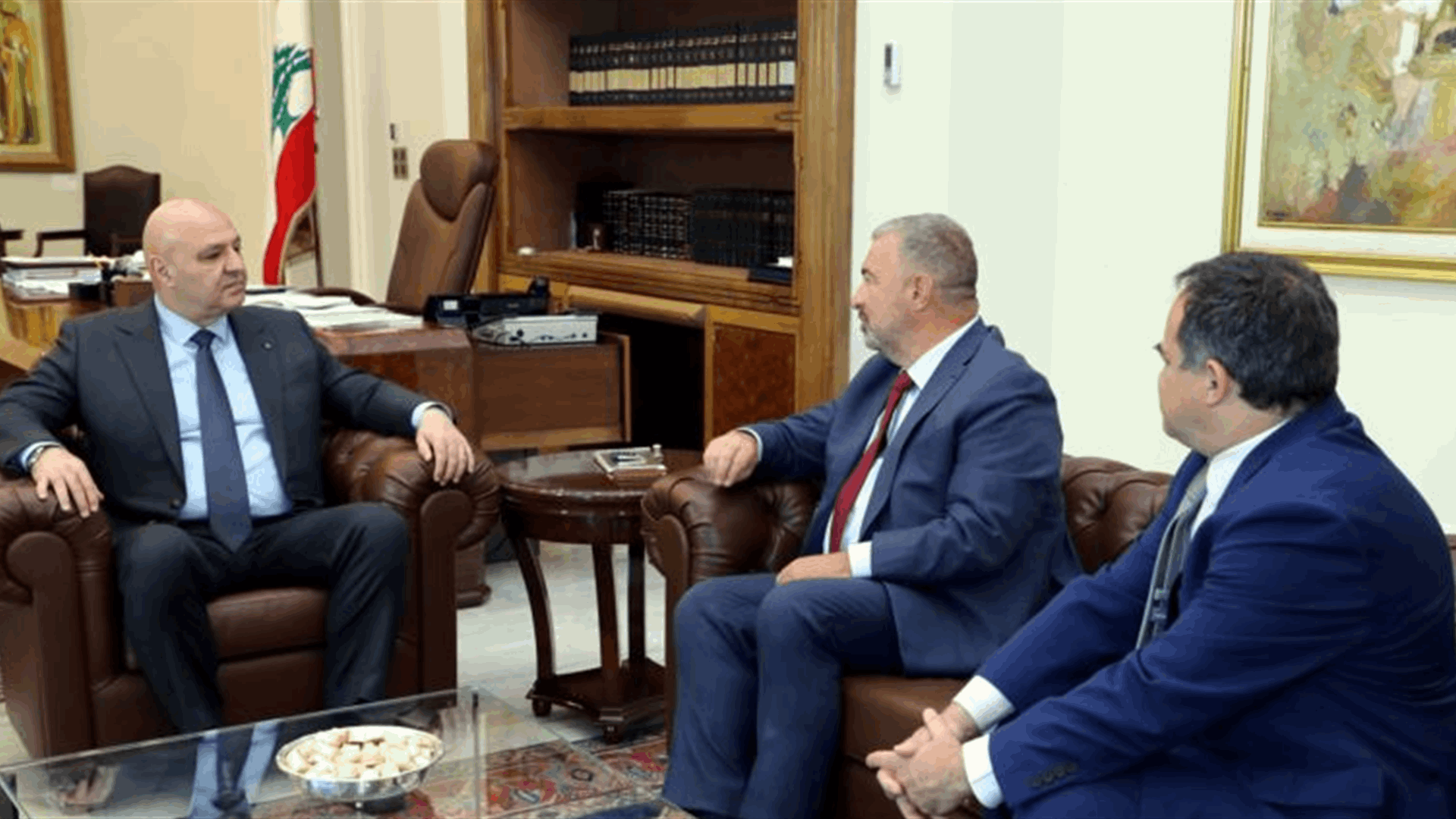  رئيس الجمهورية بحث مع وفد البنك الدوليّ في مشاريع معلّقة