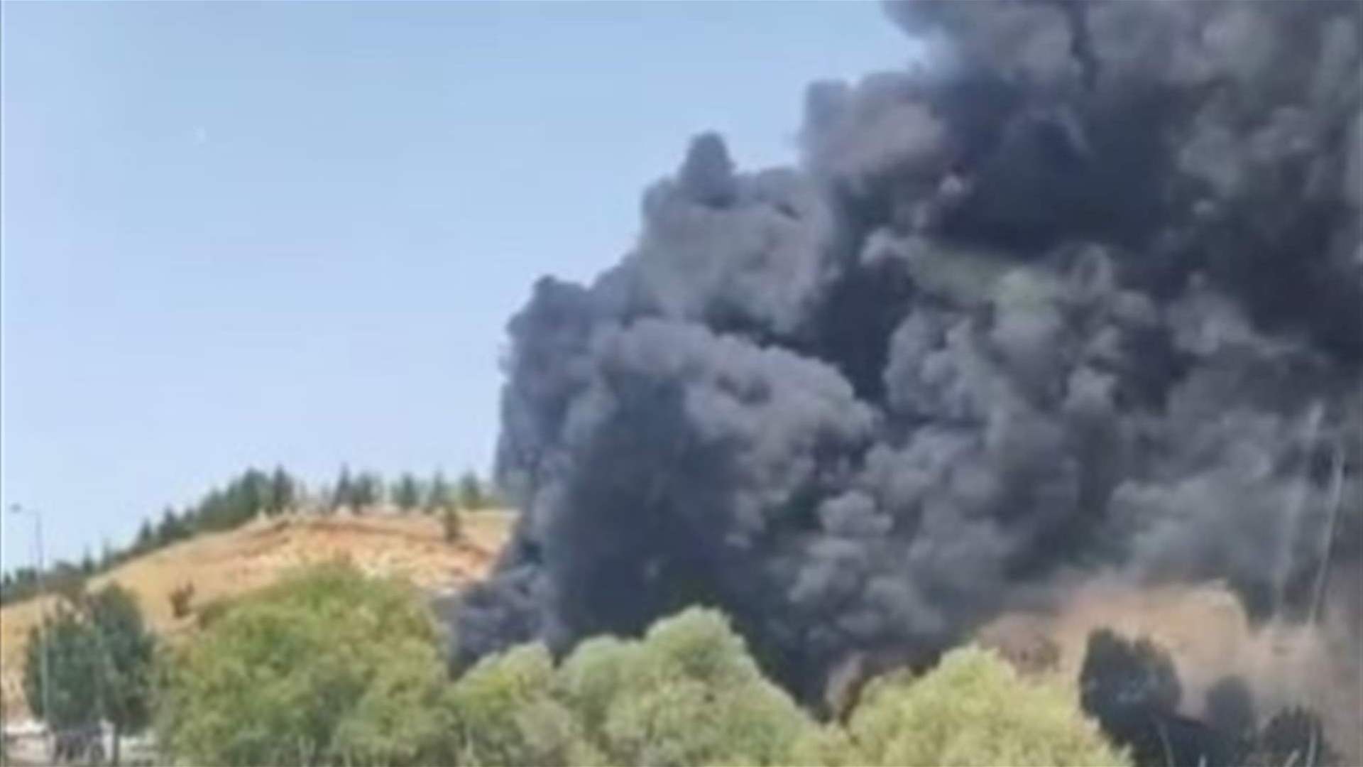 In video: Fire breaks out in a building in Faqra, Kfardebian
