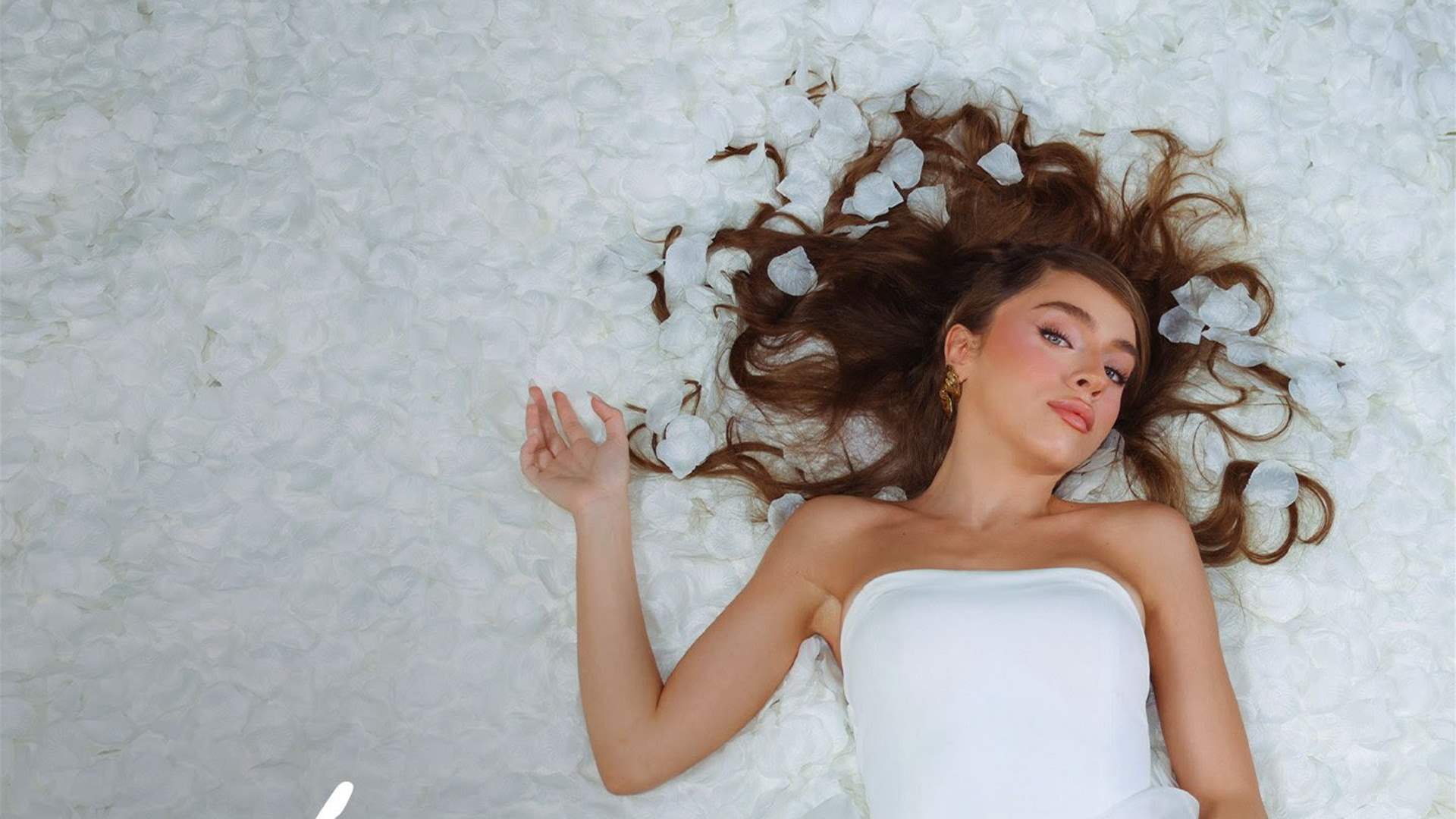 لونا كرم تطرح أول أغنية لها: &quot;بس بس&quot;