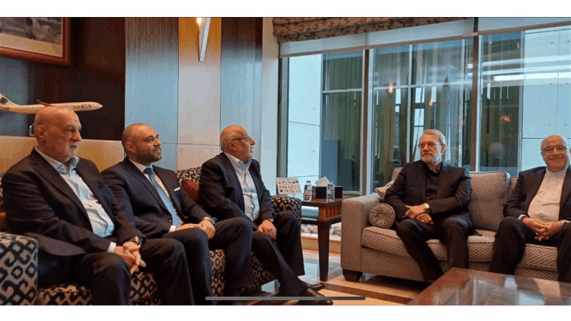 وصول لاريجاني إلى مطار بيروت