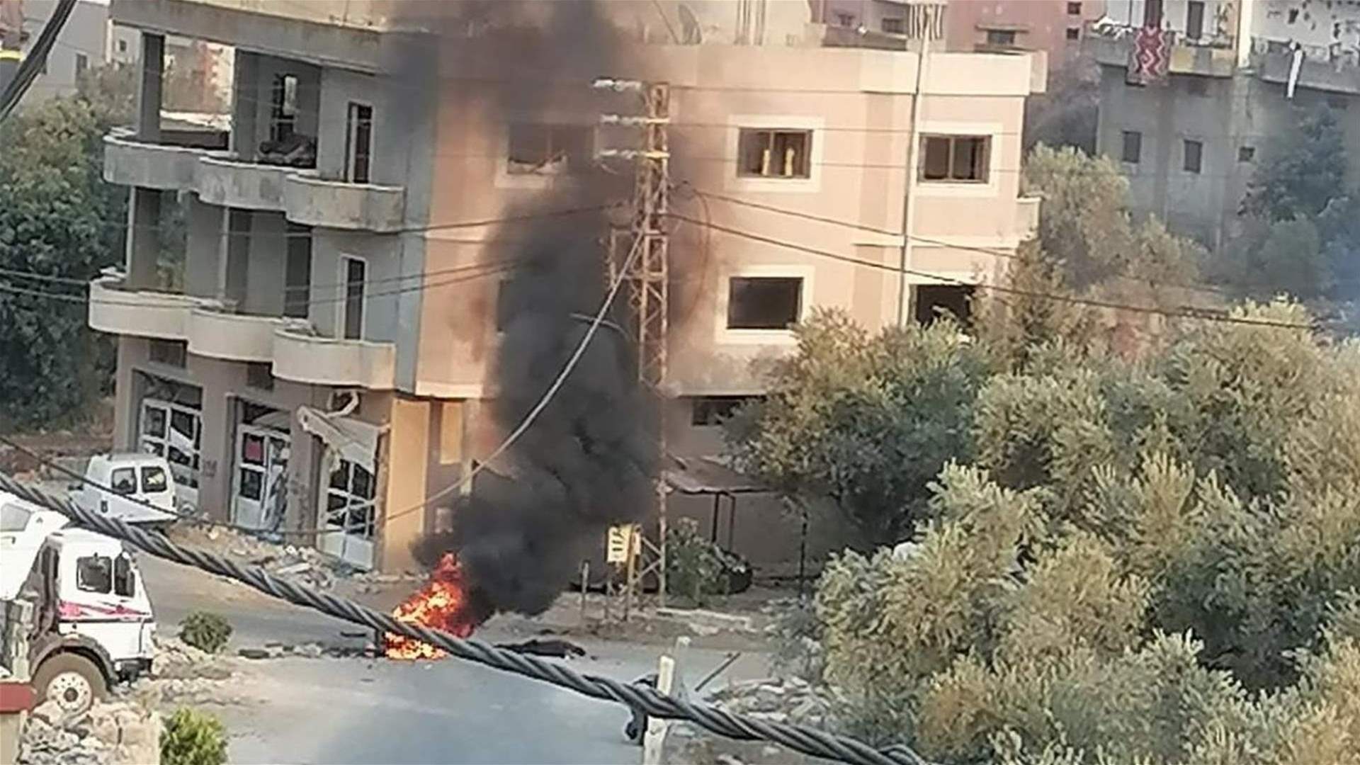 صاروخان في بلدة عيترون في قضاء بنت جبيل