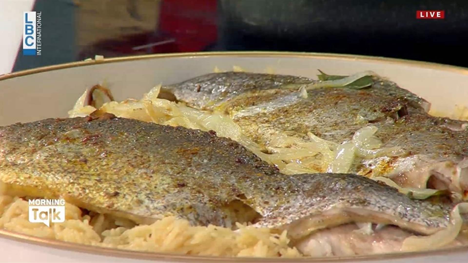 أطباق بسيطة ولذيذة مع الشيف فادي زغيب... فتوش مع صيادية سمك (فيديو)