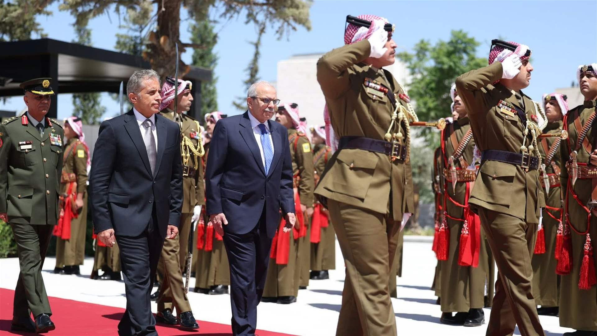 Jordan PM reaffirms support for Lebanon, stands by its sovereignty and prosperity