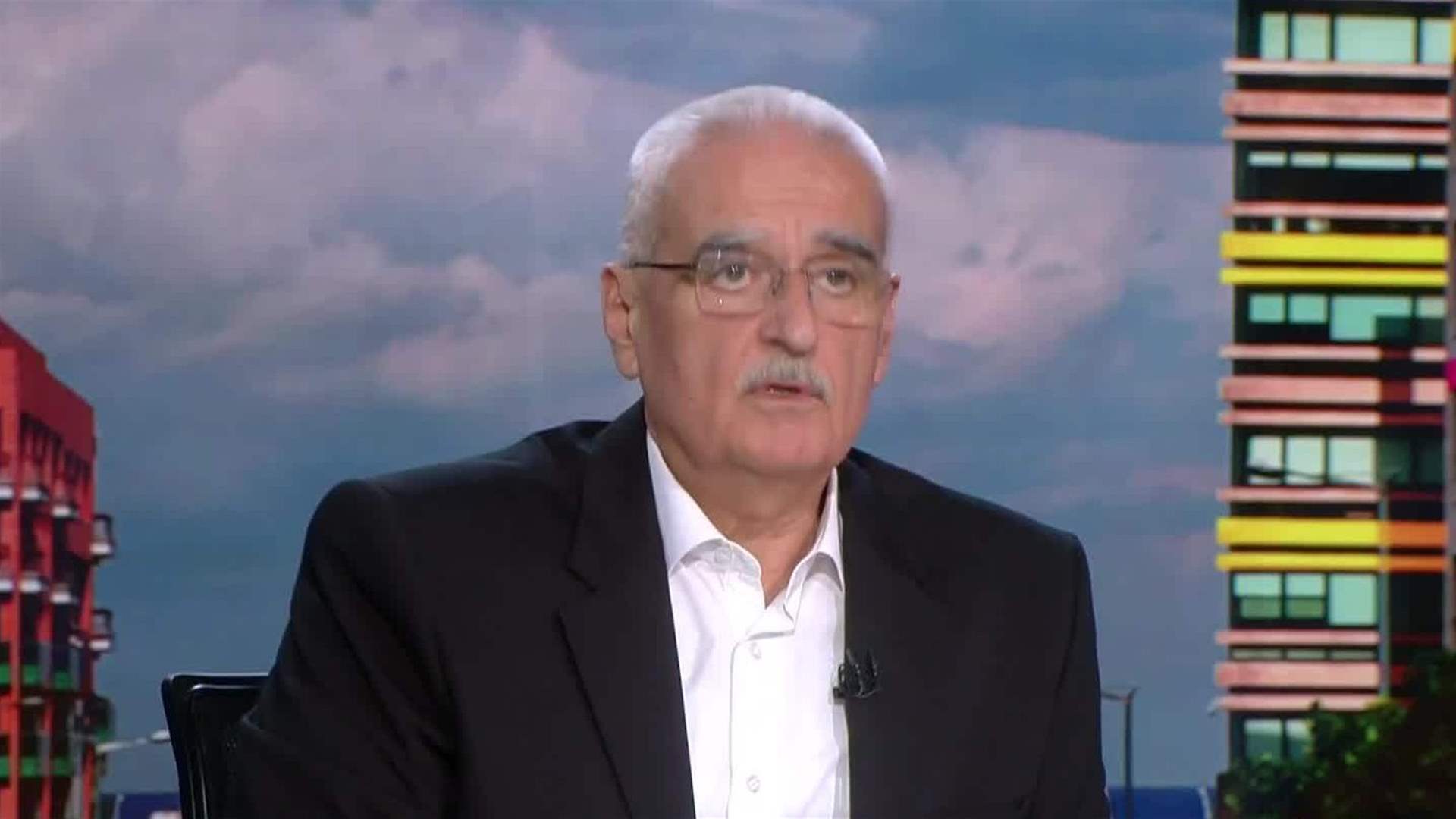 النائب غياث يزبك للـLBCI: أكبر ضربة تتعرض لها الحكومة هي إذا تراجعت عن الخطة والسقوف الزمنية التي وضعتها