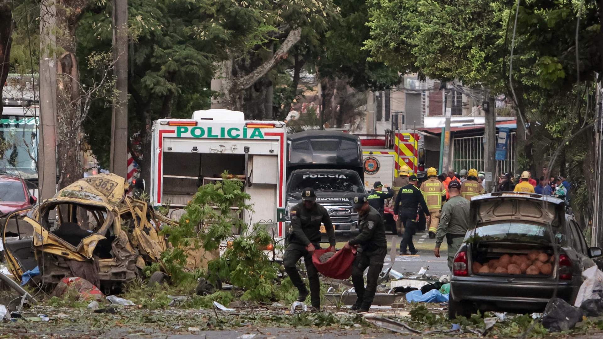 خمسة قتلى و36 جريحا في هجوم بقنبلة على قاعدة جوية في كولومبيا