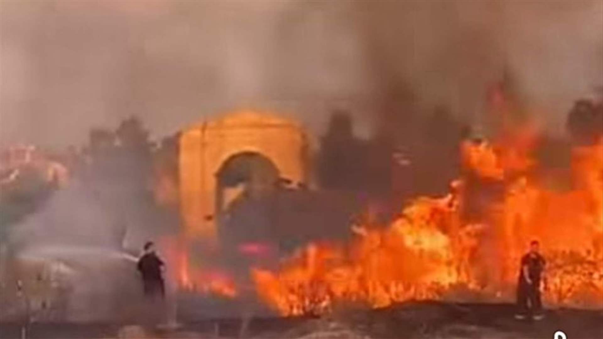 Large fire engulfs archaeological site in Tyre