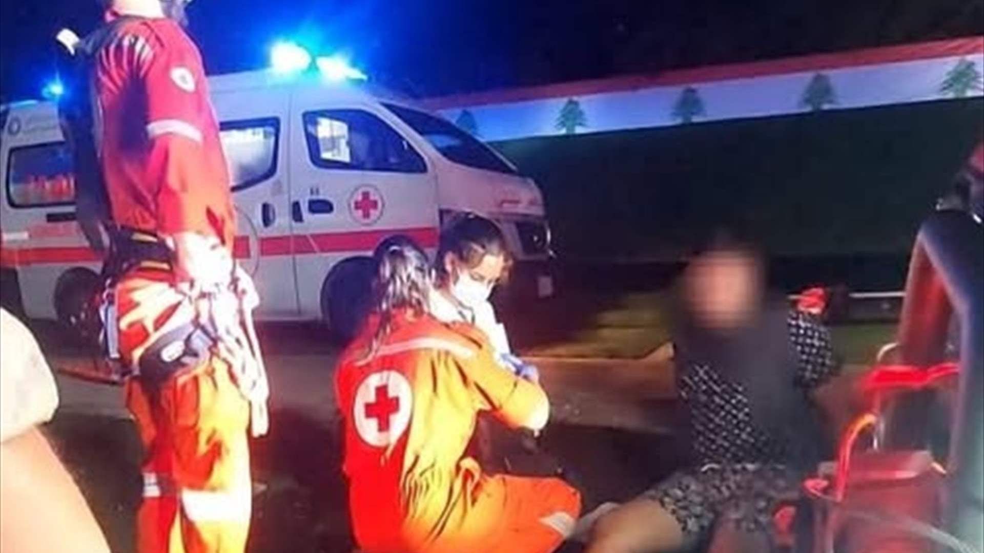 سقوط طائرة شراعية على شجرة صنوبر في جبل حريصا