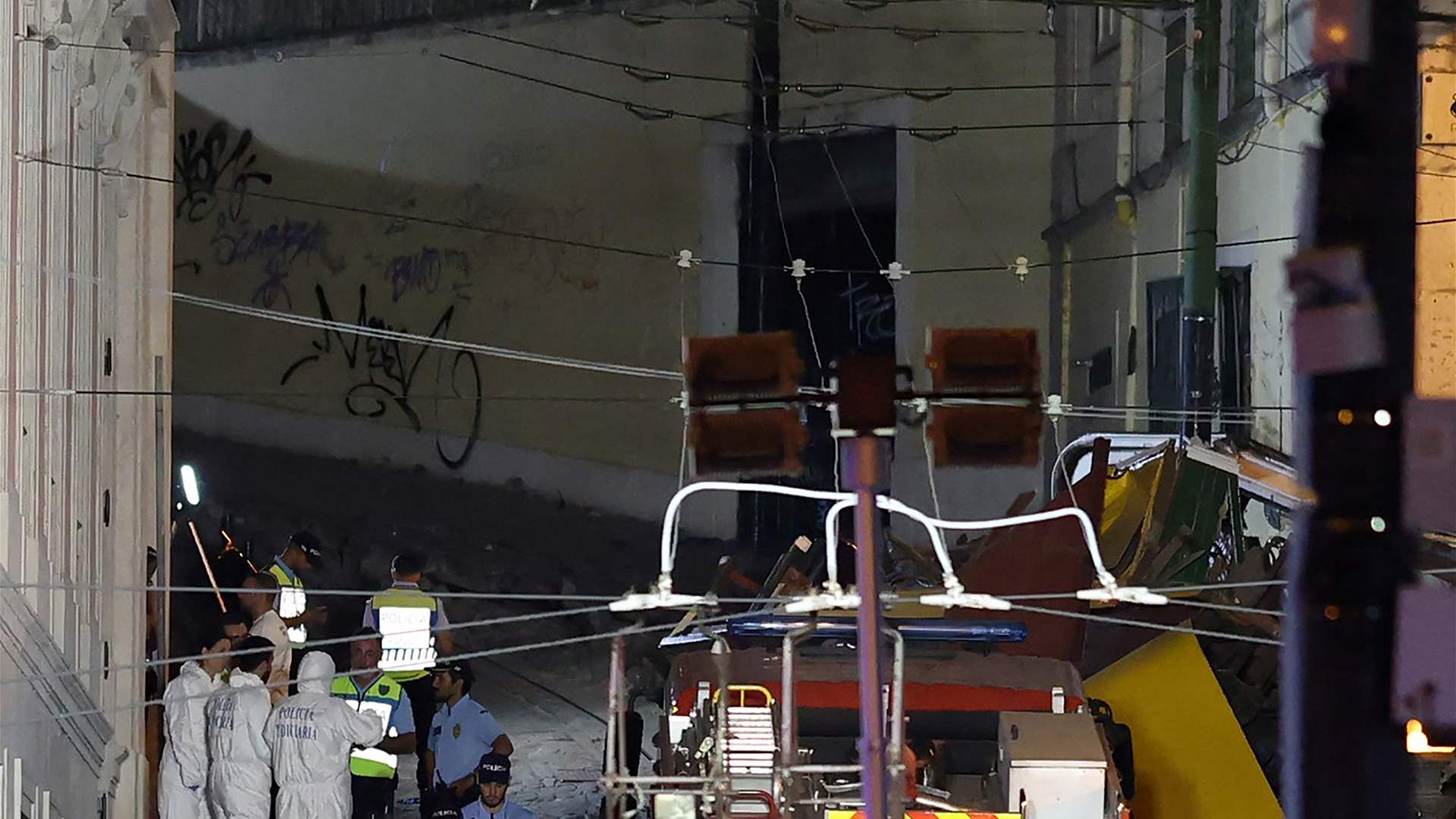 Lisbon train crash toll rises to 17 dead, 21 injured