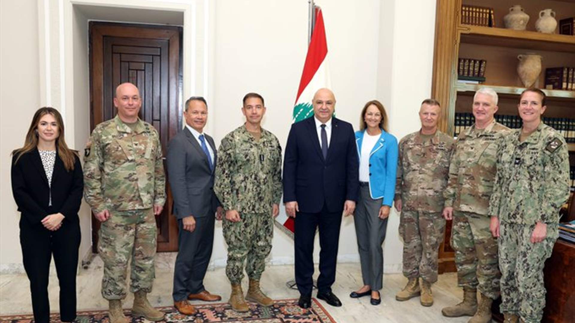 Lebanese President urges US to pressure Israel on withdrawal