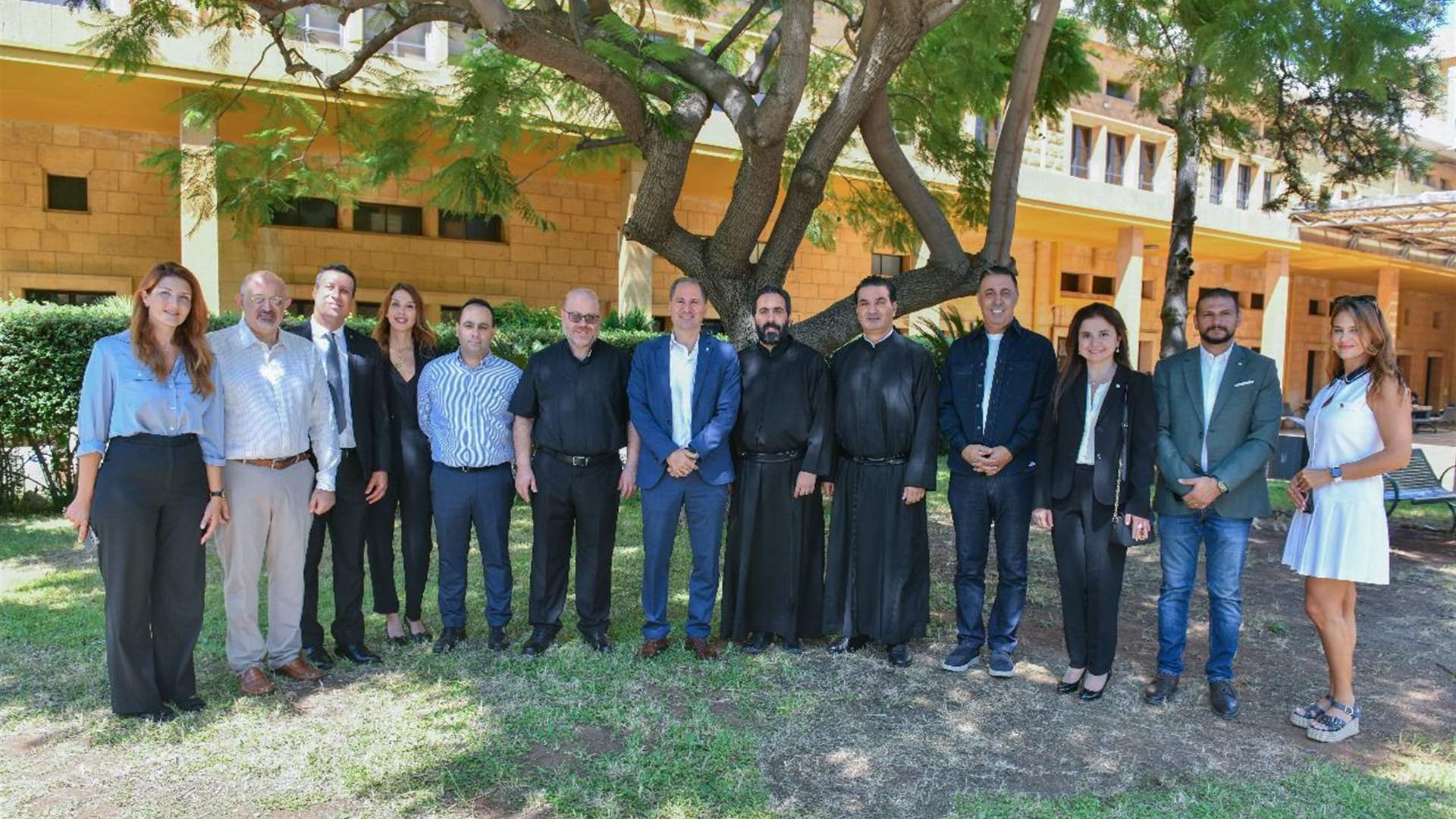 الجميّل زار رئيس جامعة الروح القدس – الكسليك… والبحث في التحديات التعليميّ