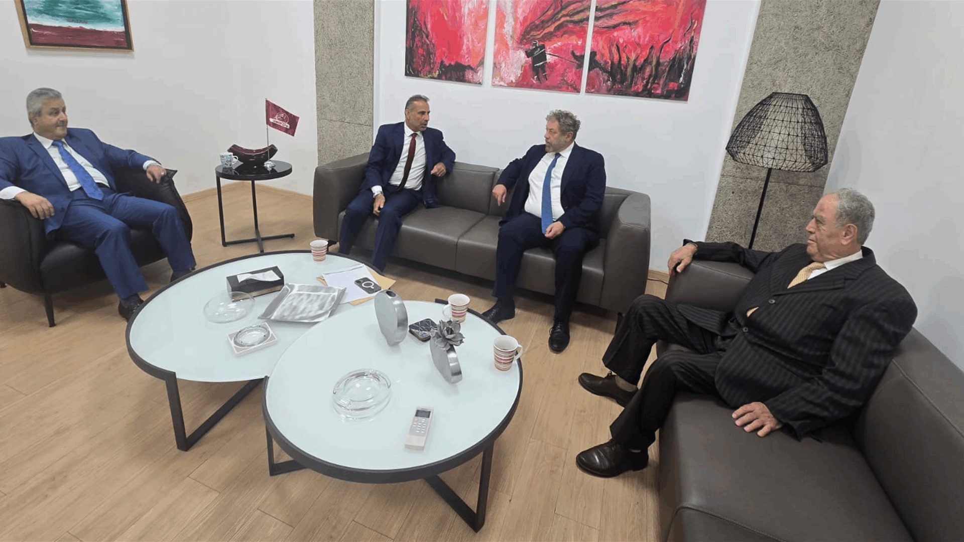 افرام يستقبل سفير سلطنة عُمان… دعوة للمشاركة في ملتقى الصناعة