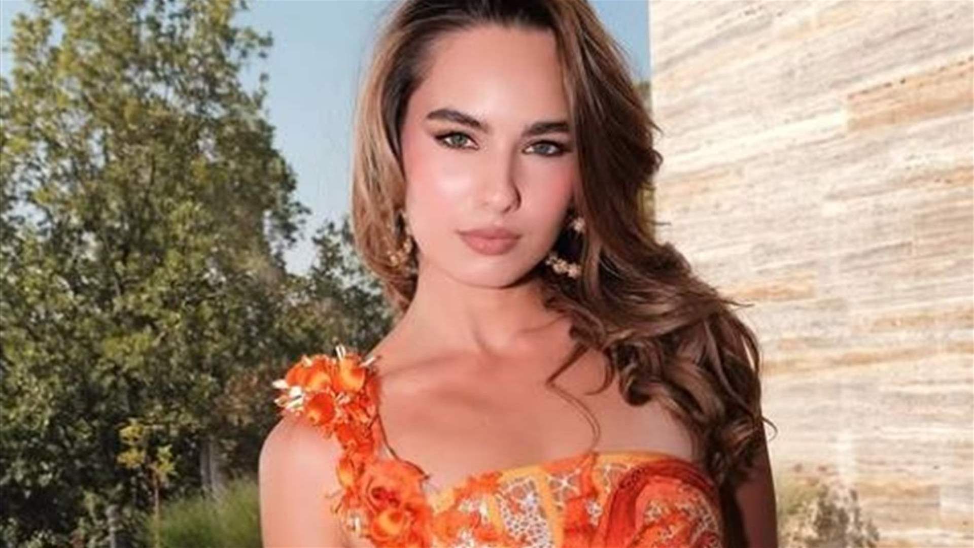 تقديرًا لجهودها ورسالتها الداعمة... فريق كاريتاس للشباب يمنح سارة-لينا بو جودة درع شكر وتقدير (صور)