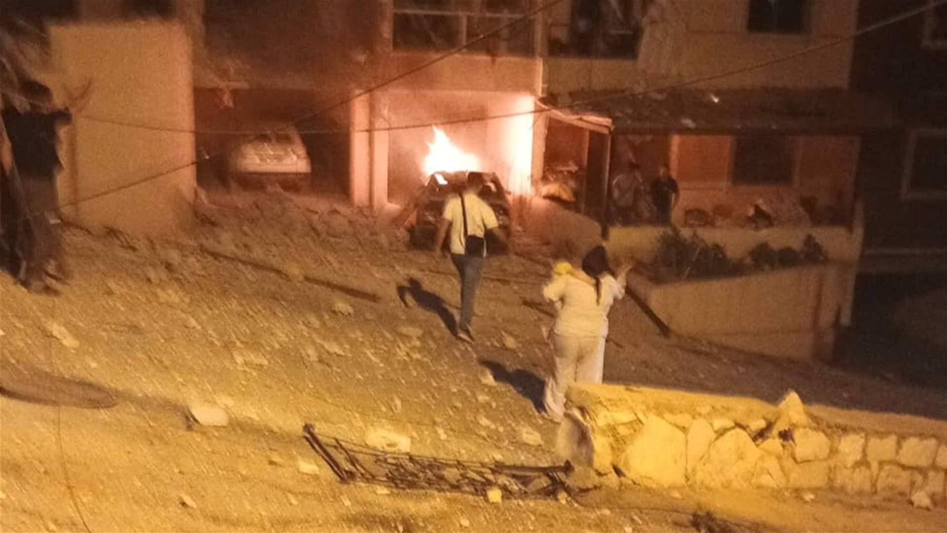 استهداف مبنى في حي كسار زعتر في مدينة النبطية