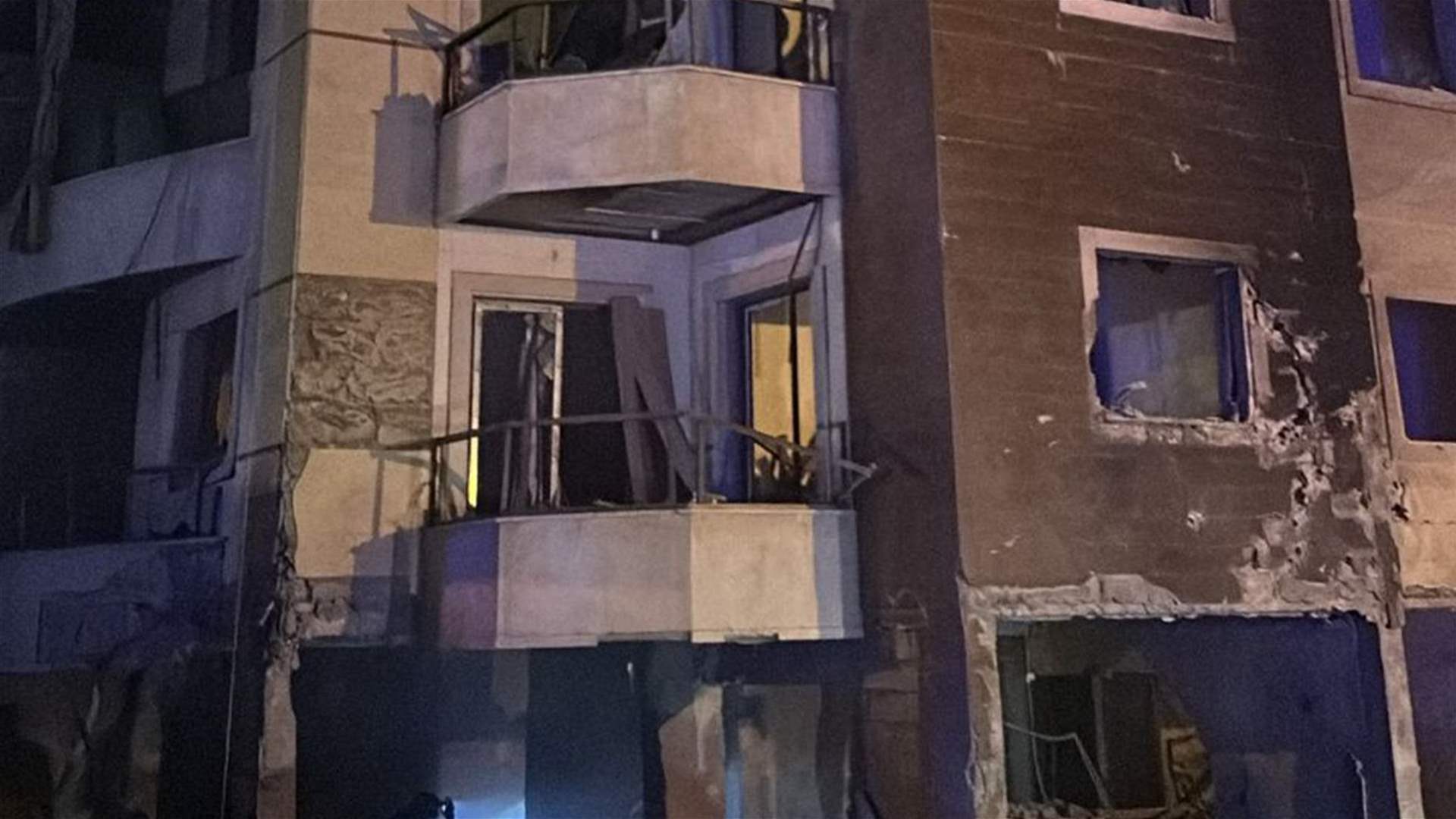 أدرعي: غارة على مقر قيادة لـ&quot;حزب الله&quot; في منطقة النبطية
