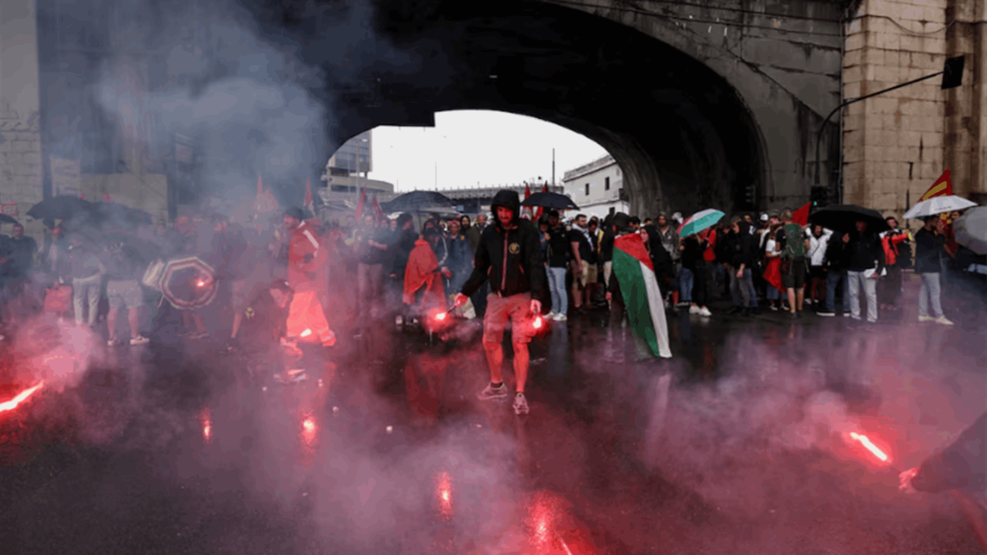 Genoa dockers walk out as Italian unions protest against Israel
