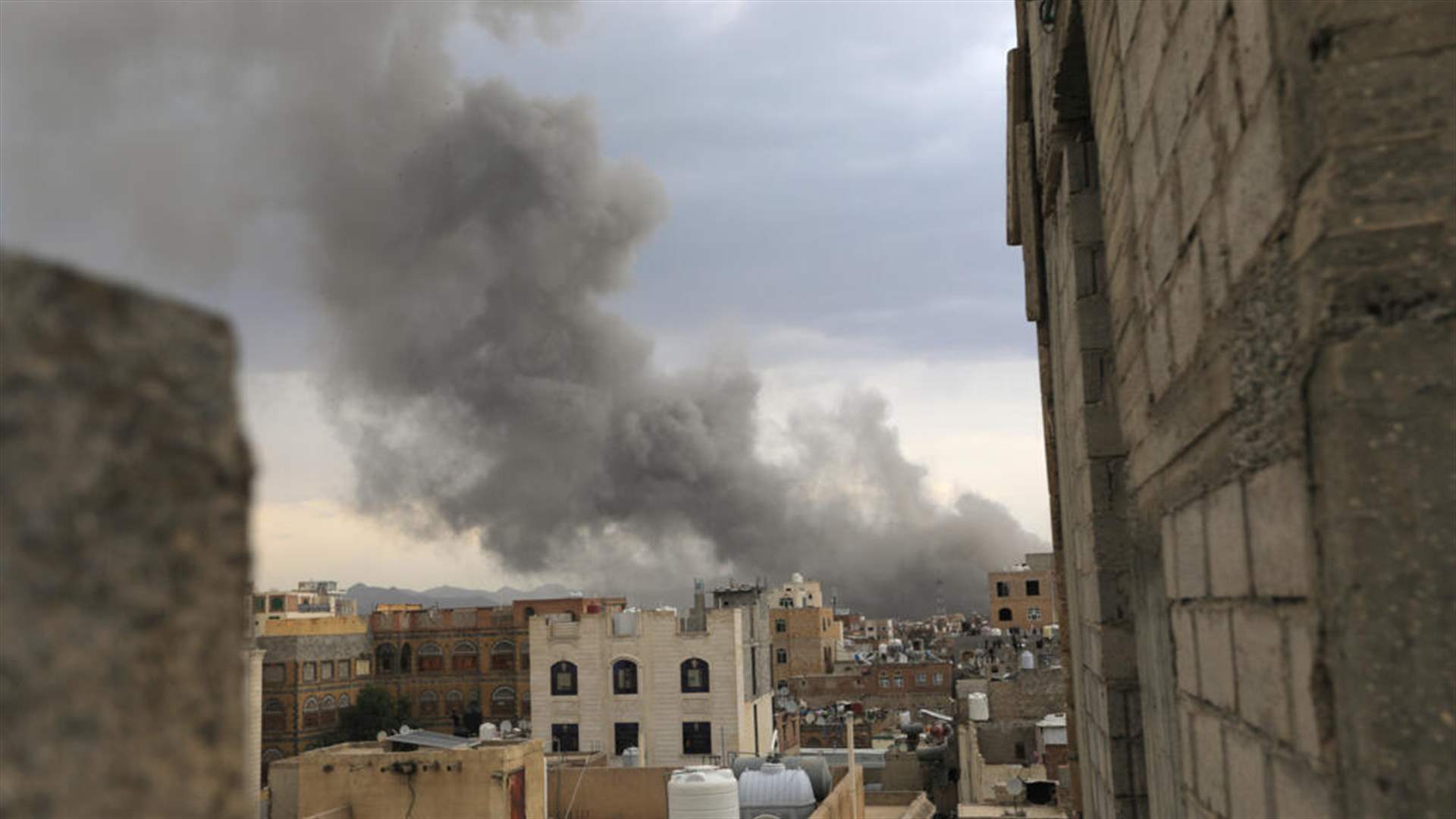 8 قتلى وأكثر من 140 جريحا في الغارات الإسرائيلية على صنعاء 
