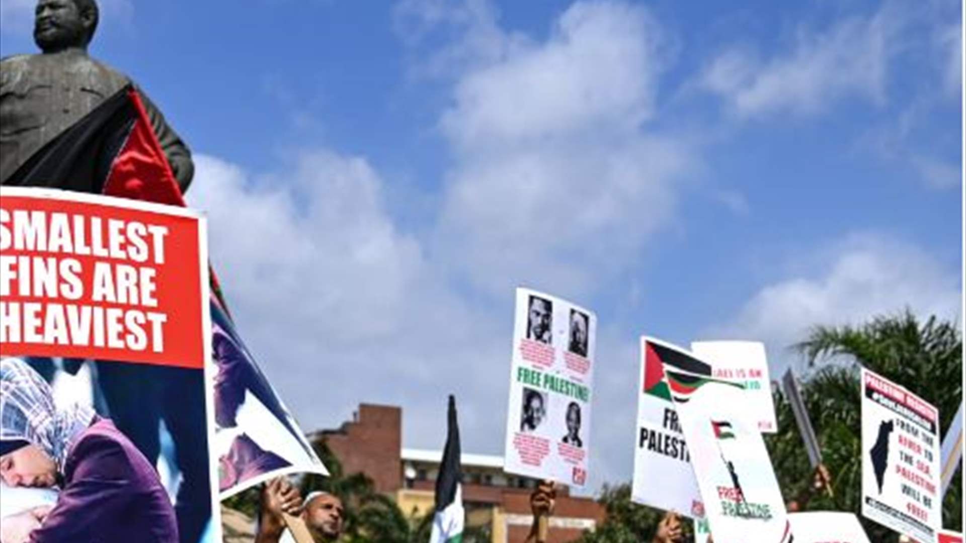 متظاهرون في جنوب إفريقيا يطالبون حكومتهم بقطع علاقاتها مع إسرائيل