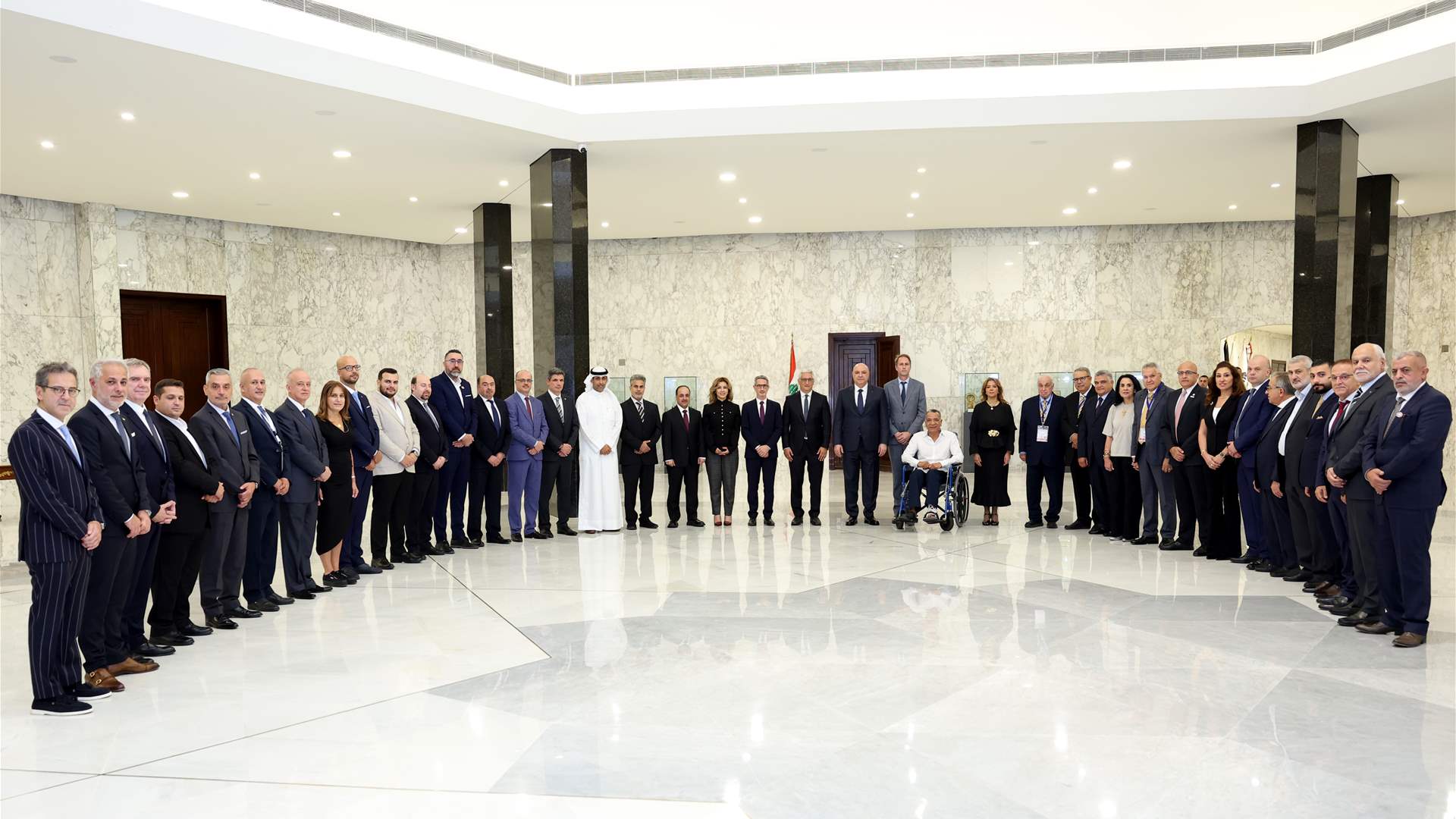 الرئيس عون لوفد من أطباء الأسنان: وجودكم في بيروت دليل على ثقة العالم بلبنان