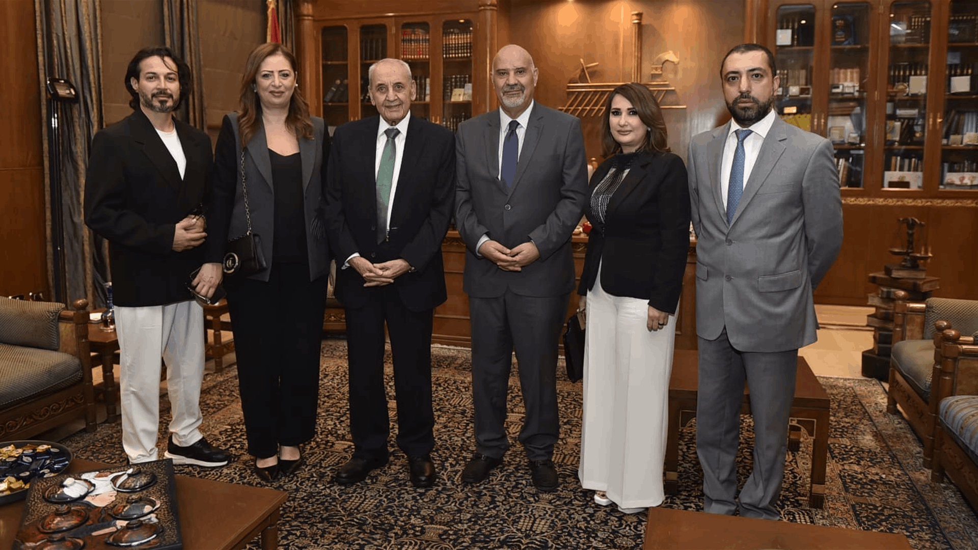 بري استقبل سفير أوستراليا ومجلس ادارة &quot;تلفزيون لبنان&quot; والعريضي: الانتخابات في موعدها 