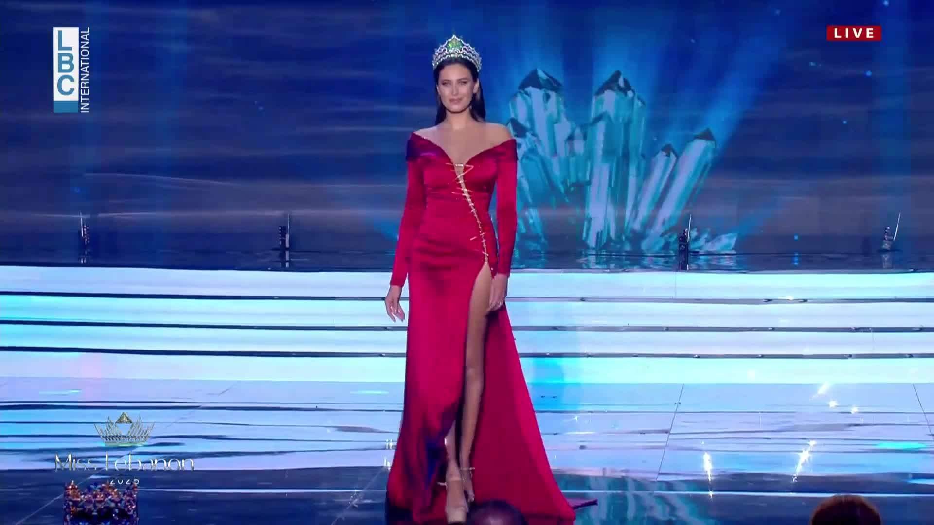 قبل لحظات من تسليمها التاج... ندى كوسا توجه رسالة مؤثرة: هذا ما قدمته لي هذه الرحلة (فيديو)