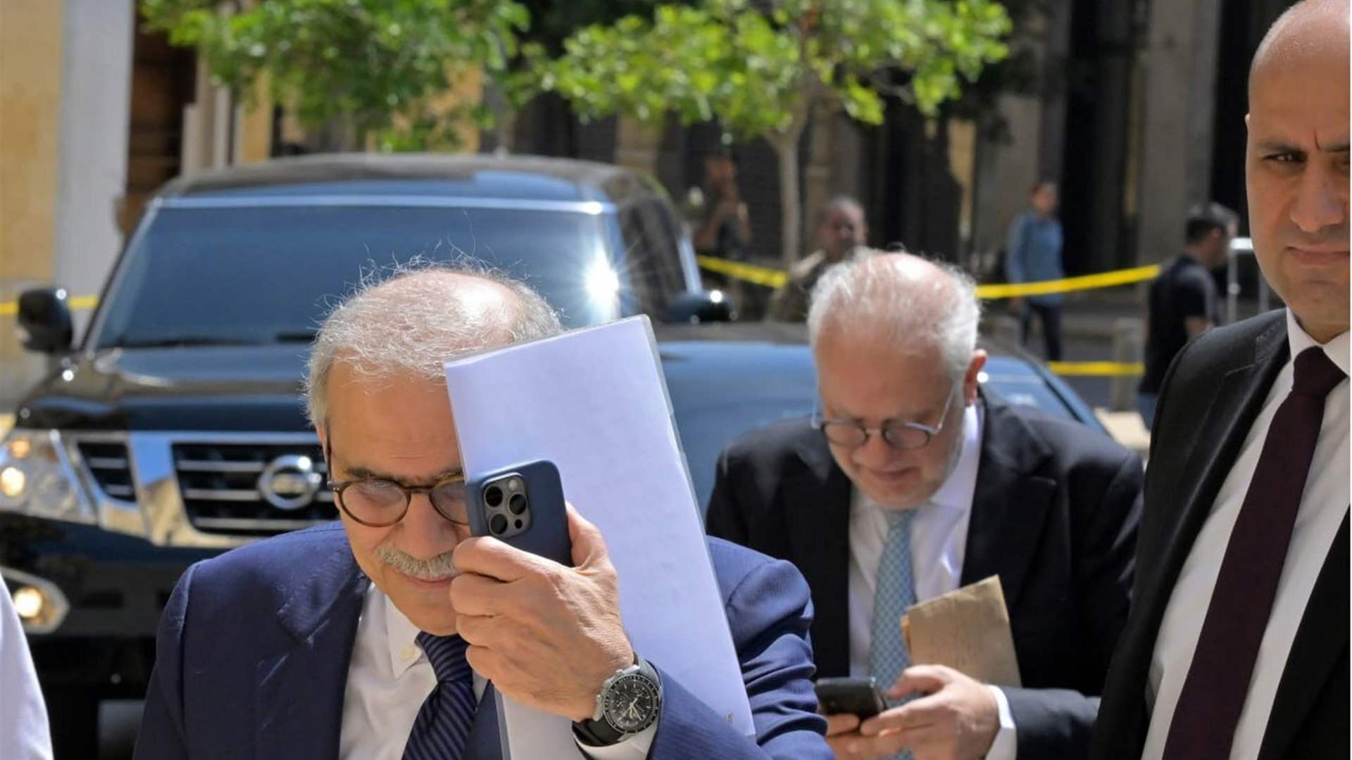 Lebanese Cabinet session focused on controversial files: What items are on the agenda?