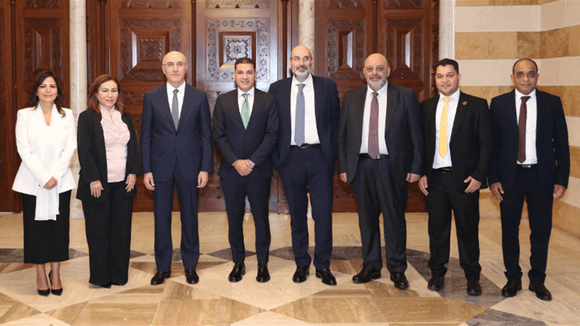 الحجار بحث مع وفد مصري في مجالات التحول الرقمي والتقى نقابة المحامين لبحث ملف السجون