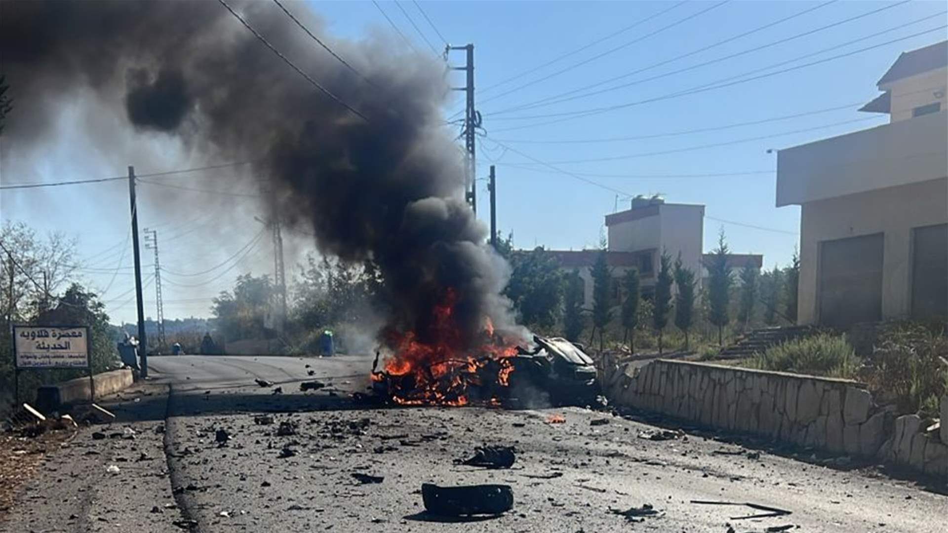 Israeli strike targets vehicle in South Lebanon&#39;s Qalaouiyeh 