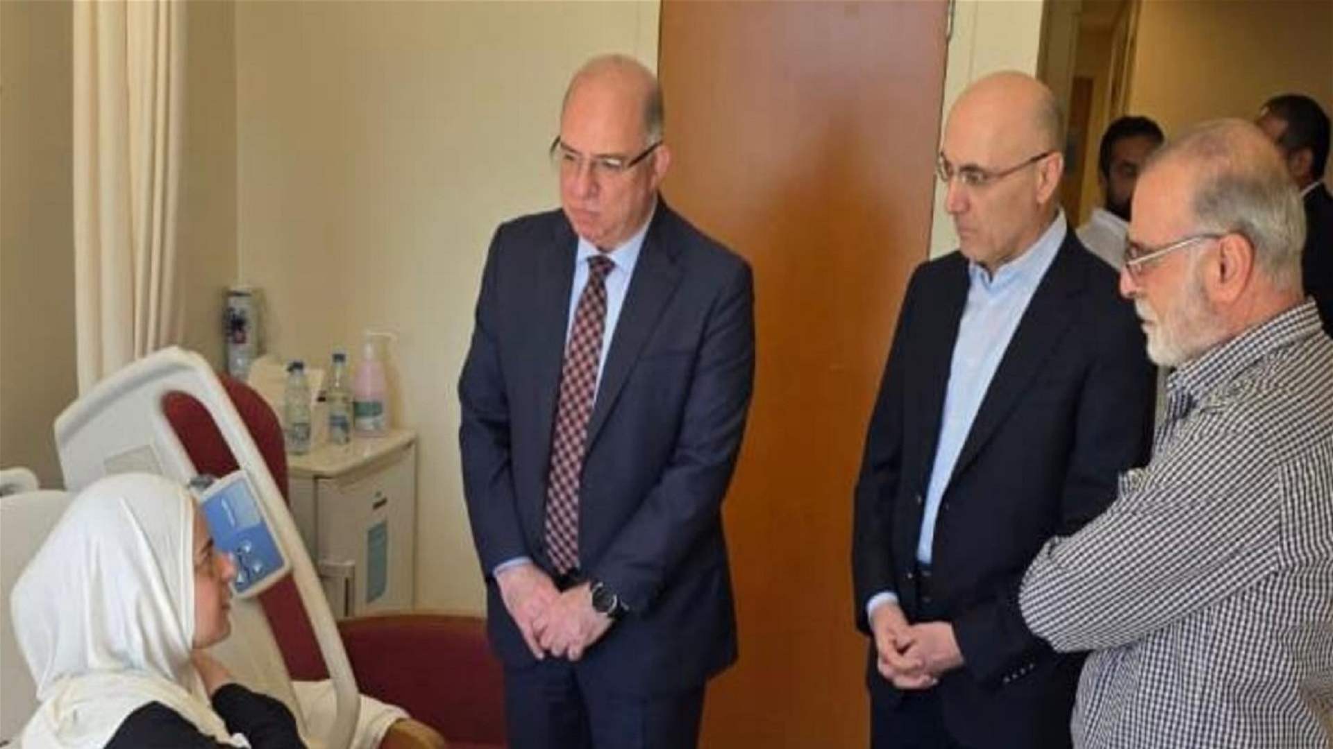 الحجار وحيدر عادا الجريحة أماني شرارة في مستشفى الجامعة الأميركية