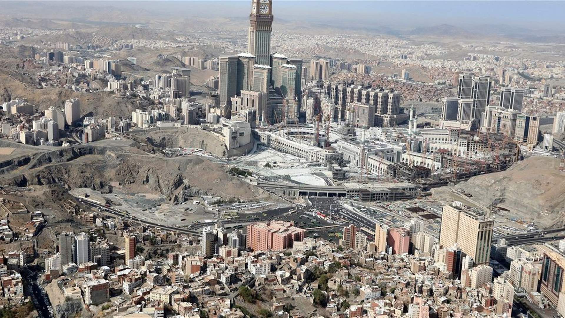 واس: ولي العهد السعودي يطلق مشروع &quot;بوابة الملك سلمان&quot; في مكة