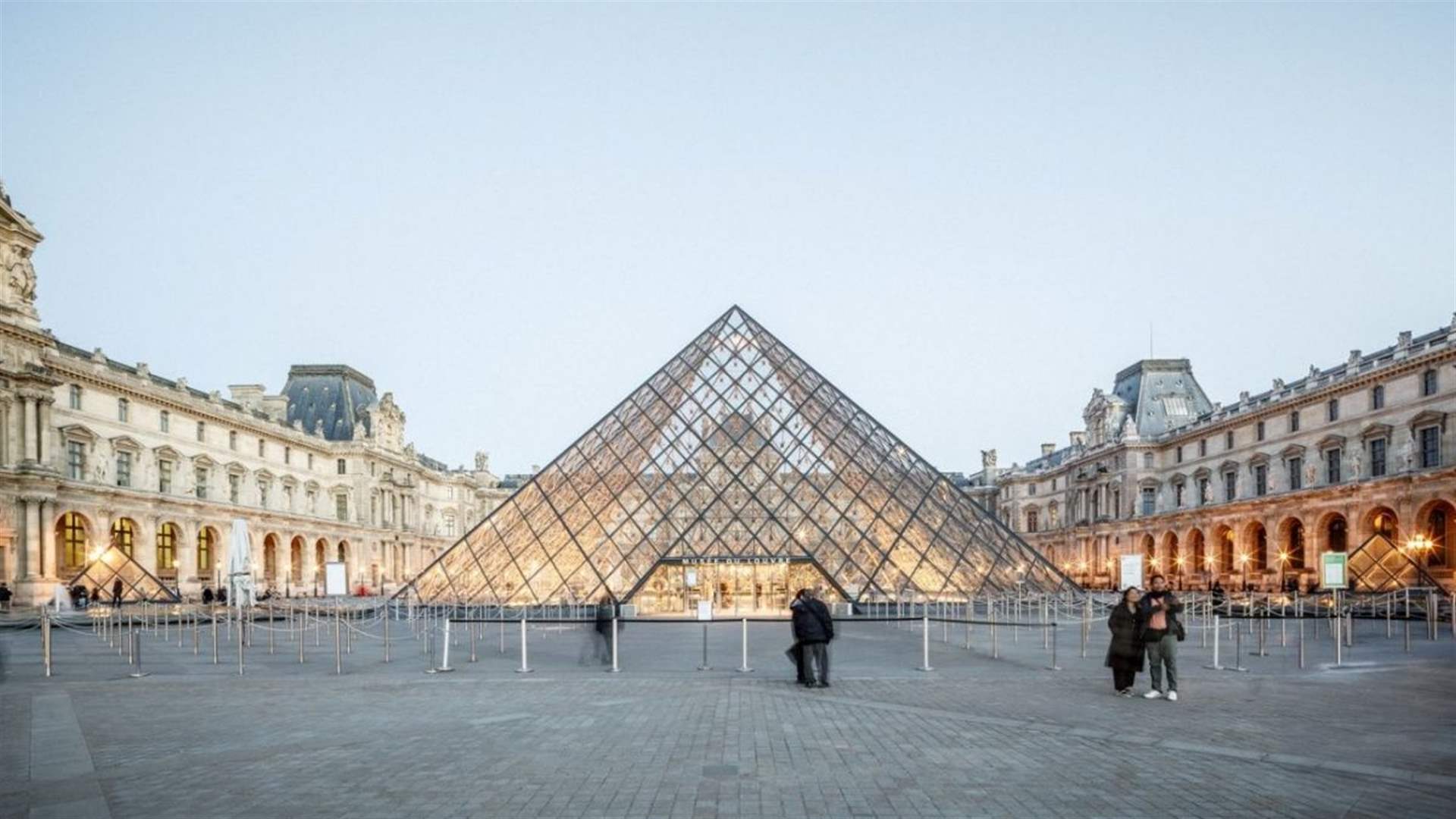 French government lists eight pieces of jewelry stolen from Louvre