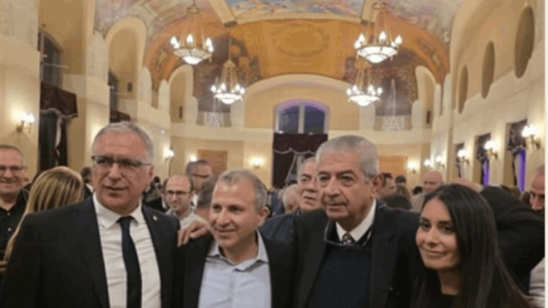  باسيل من فرنسا: 17 تشرين انقلاب اقتصادي افقد اللبنانيين أموالهم و13 منه يذكرنا بأننا أولاد قضية
