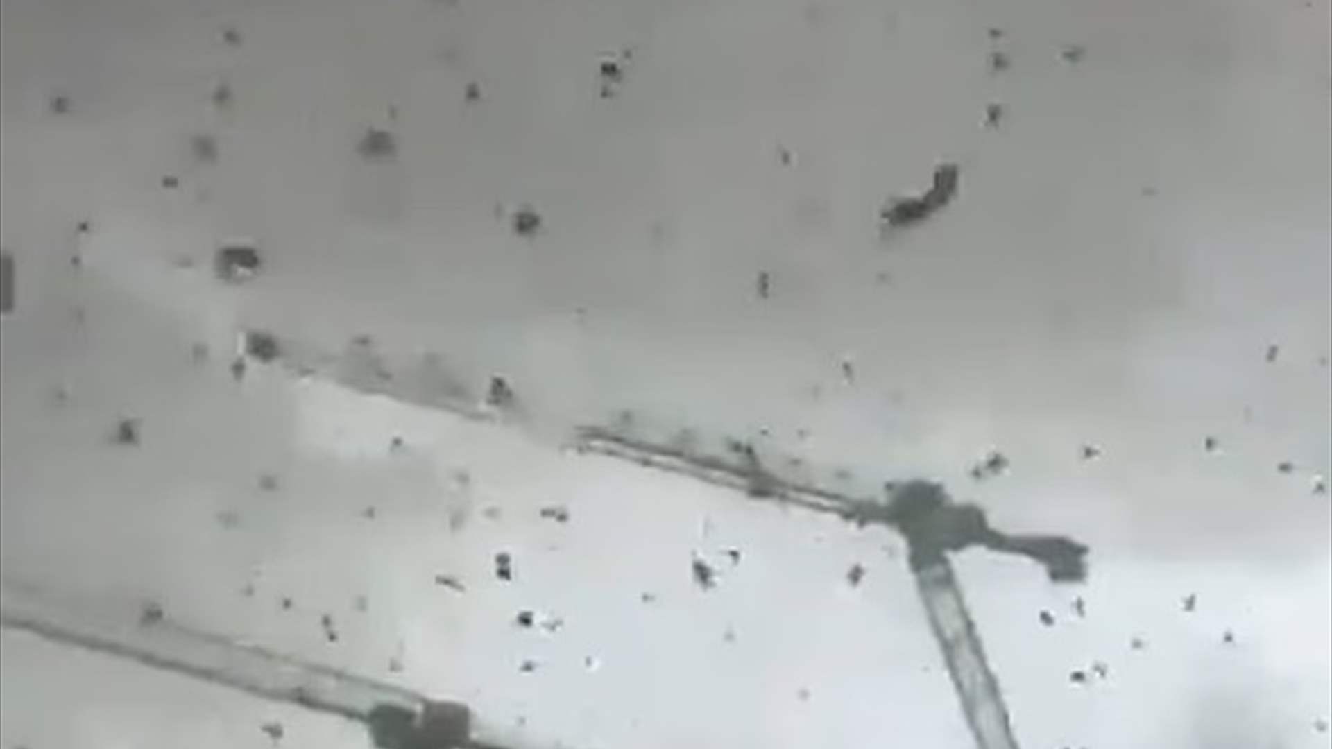 في مشهد مخيف... إعصار نادر يضرب بلدة قرب باريس: &quot;إنه عنف نادر&quot; (فيديو)