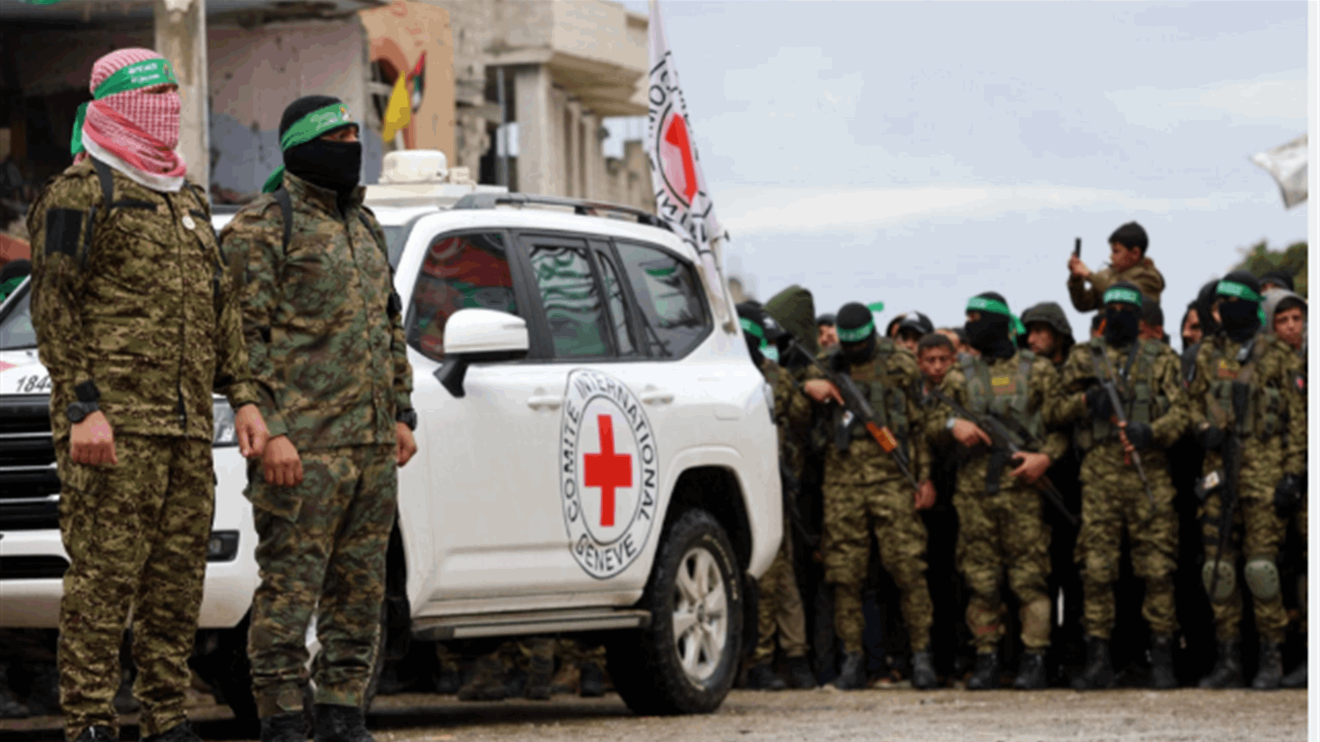 الجيش الإسرائيلي يعلن أن الصليب الأحمر في طريقه لتسلم جثث رهائن في غزة