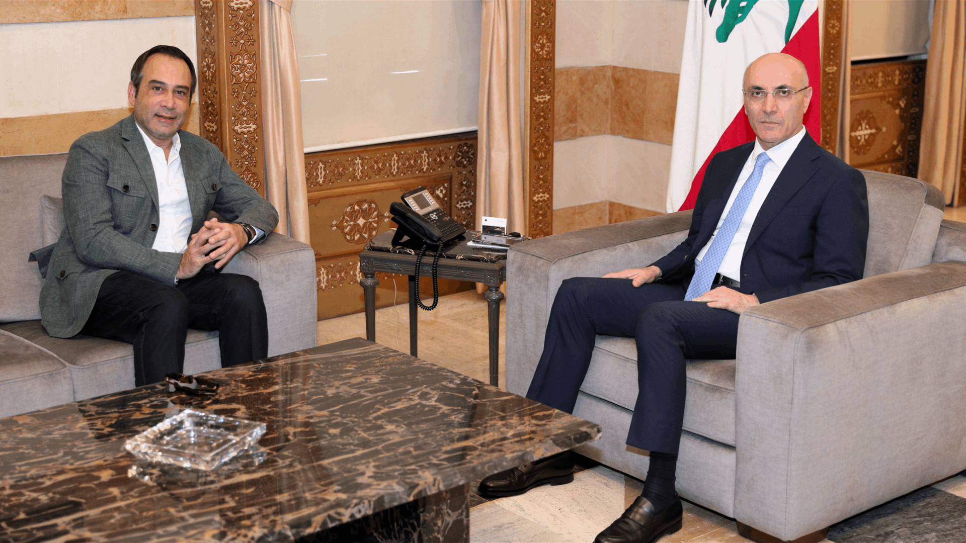 وزير الداخلية تناول مع 4 نواب ملفات إنمائية وعرض مع قسطون سبل التنسيق بين لبنان وسوريا والتقى فاعليات