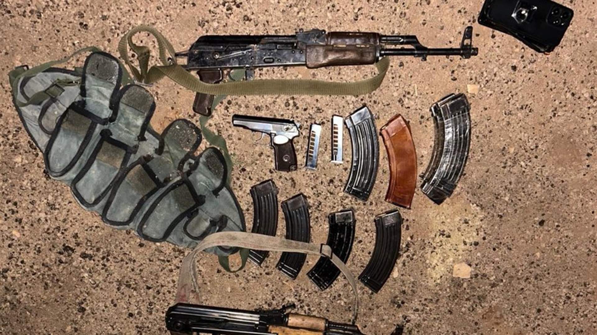 أدرعي: احباط محاولة تهريب اسلحة في قمة جبل الشيخ داخل الأراضي السورية