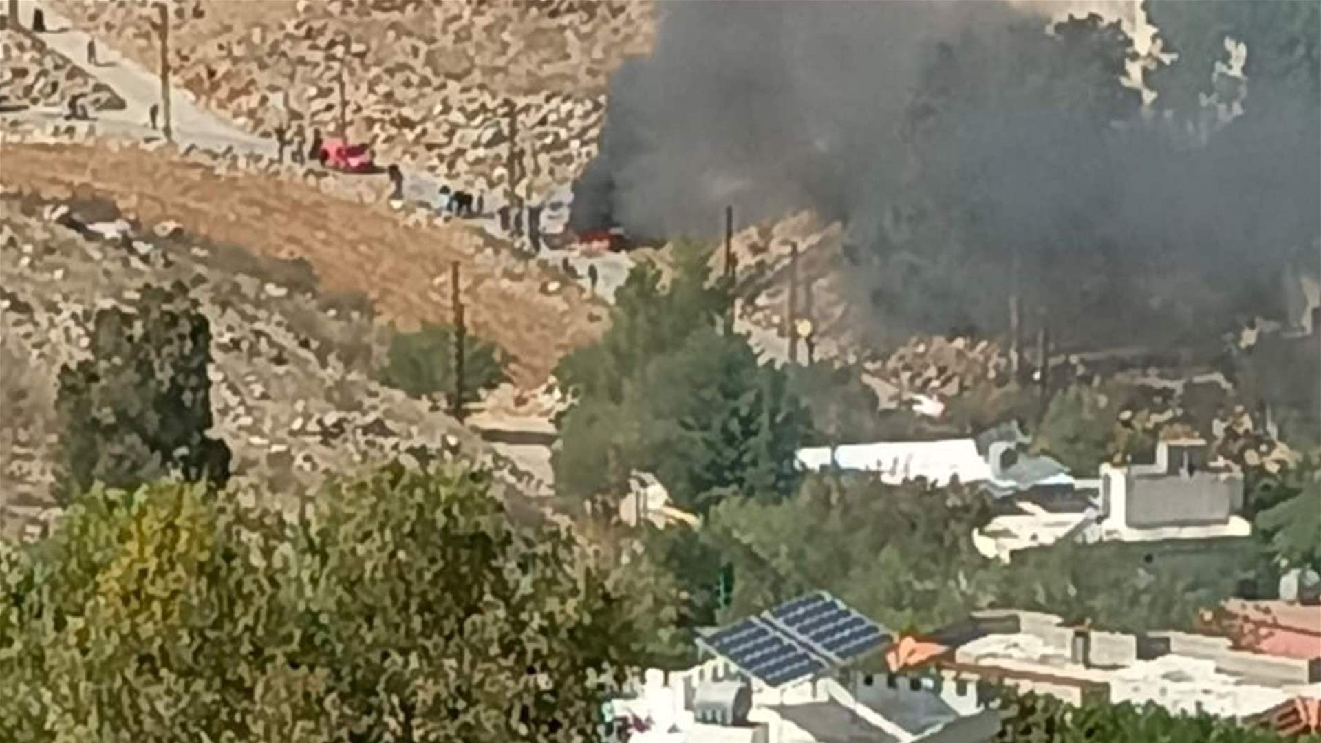 Israeli airstrike targets car in southern Lebanon’s Harouf