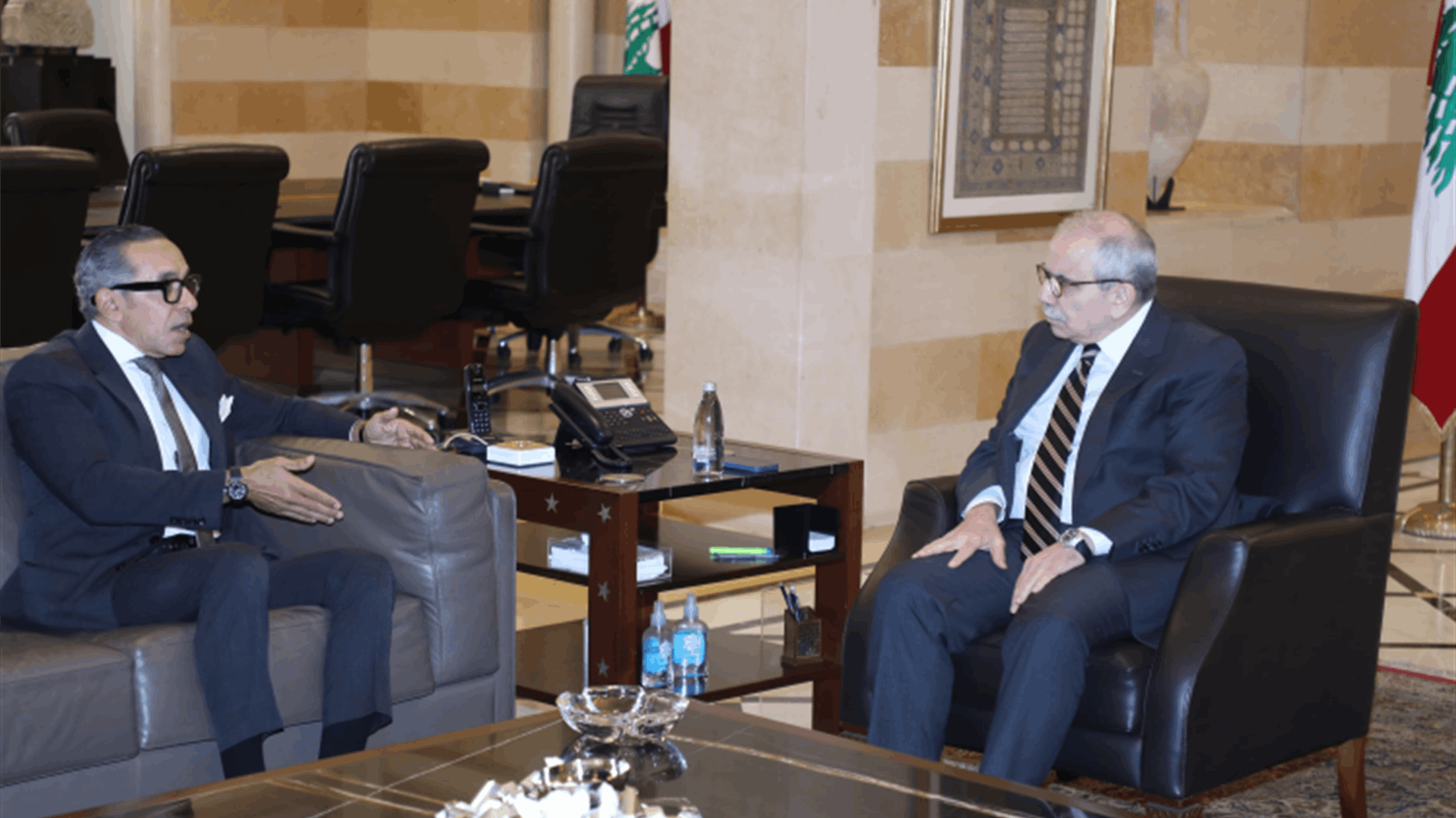 سلام إستقبل السفير المصري ونقيب المحامين...