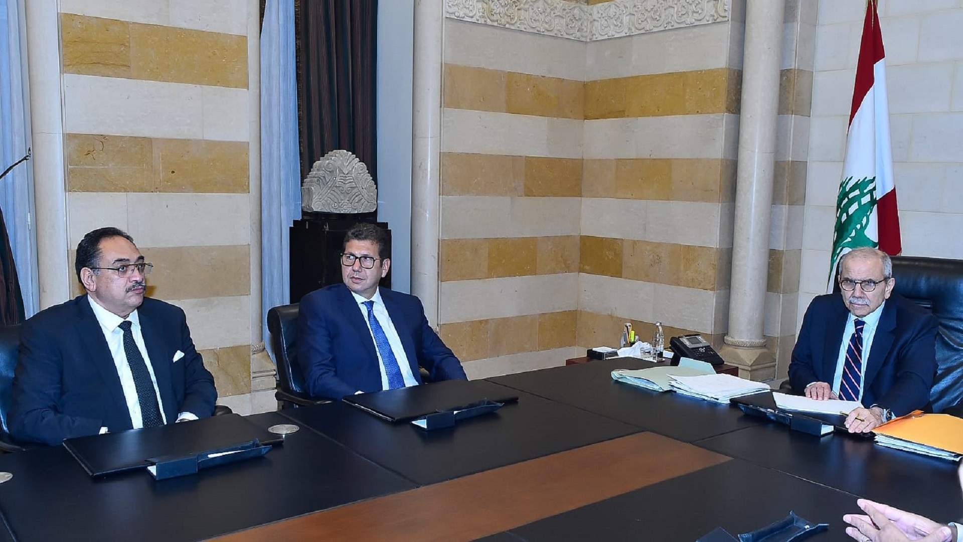 رئيس الحكومة استقبل مدير المخابرات المصرية: تثبيت الأمن والاستقرار في الجنوب يشكل أولوية وطنية