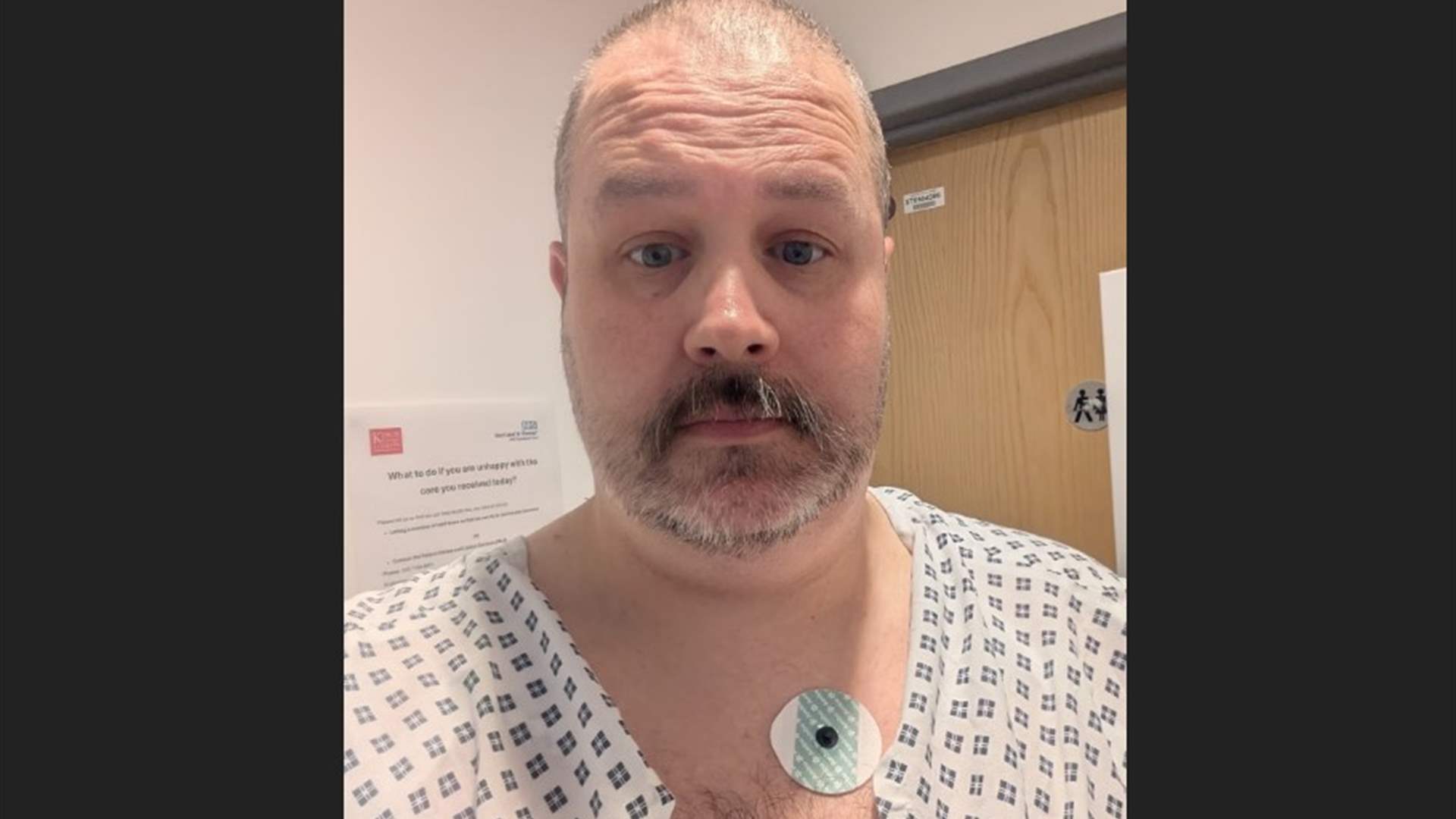 &quot;الرجال أيضاً يُصابون&quot;… رجل أربعيني يواجه سرطان الثدي بشجاعة وهذه رسالته للعالم