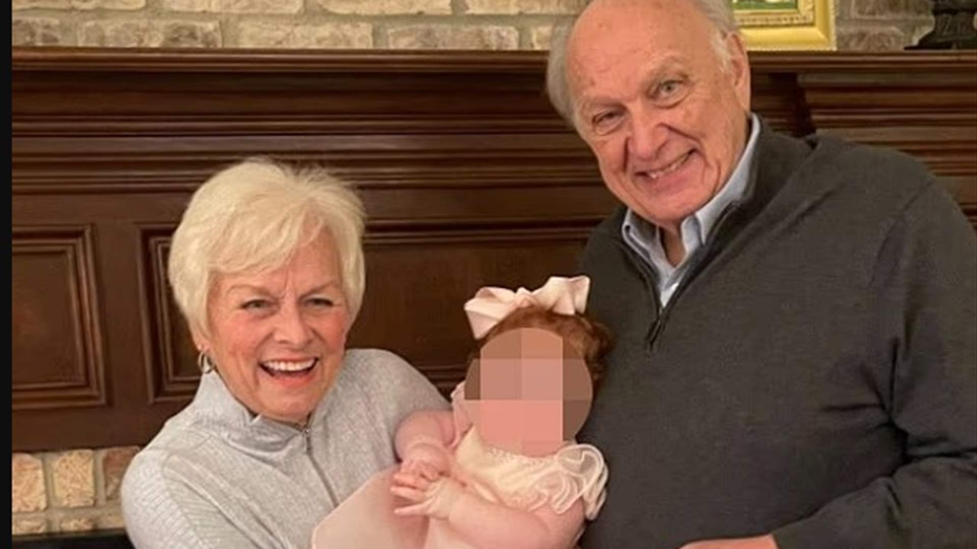 &quot;كانت بحالة هستيرية ومغطاة بالدماء&quot;... أنقذ حفيدته من مربيتها ثم وقعت الفاجعة: هكذا رحل &quot;الجد البطل&quot;