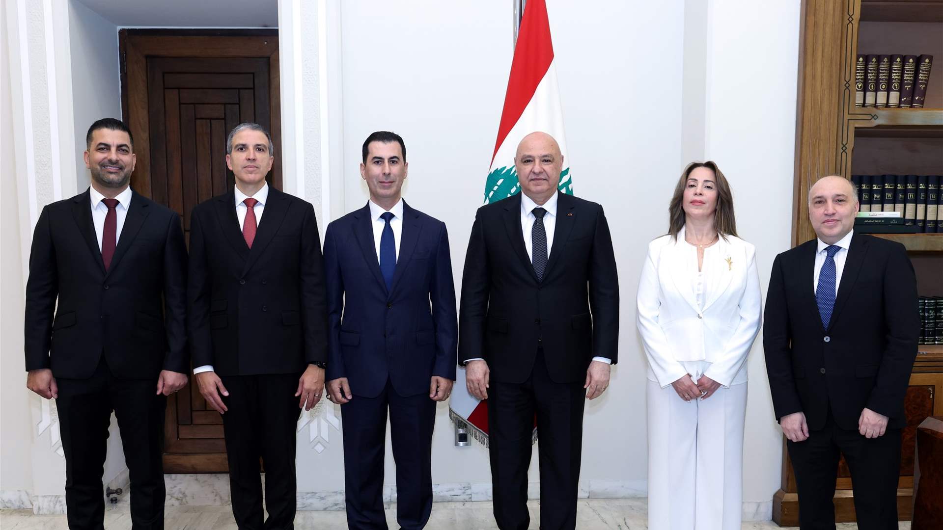 رئيس الجمهورية اطلع على نشاطات المعهد العربي للتخطيط والتقى سفراء لبنان الجدد