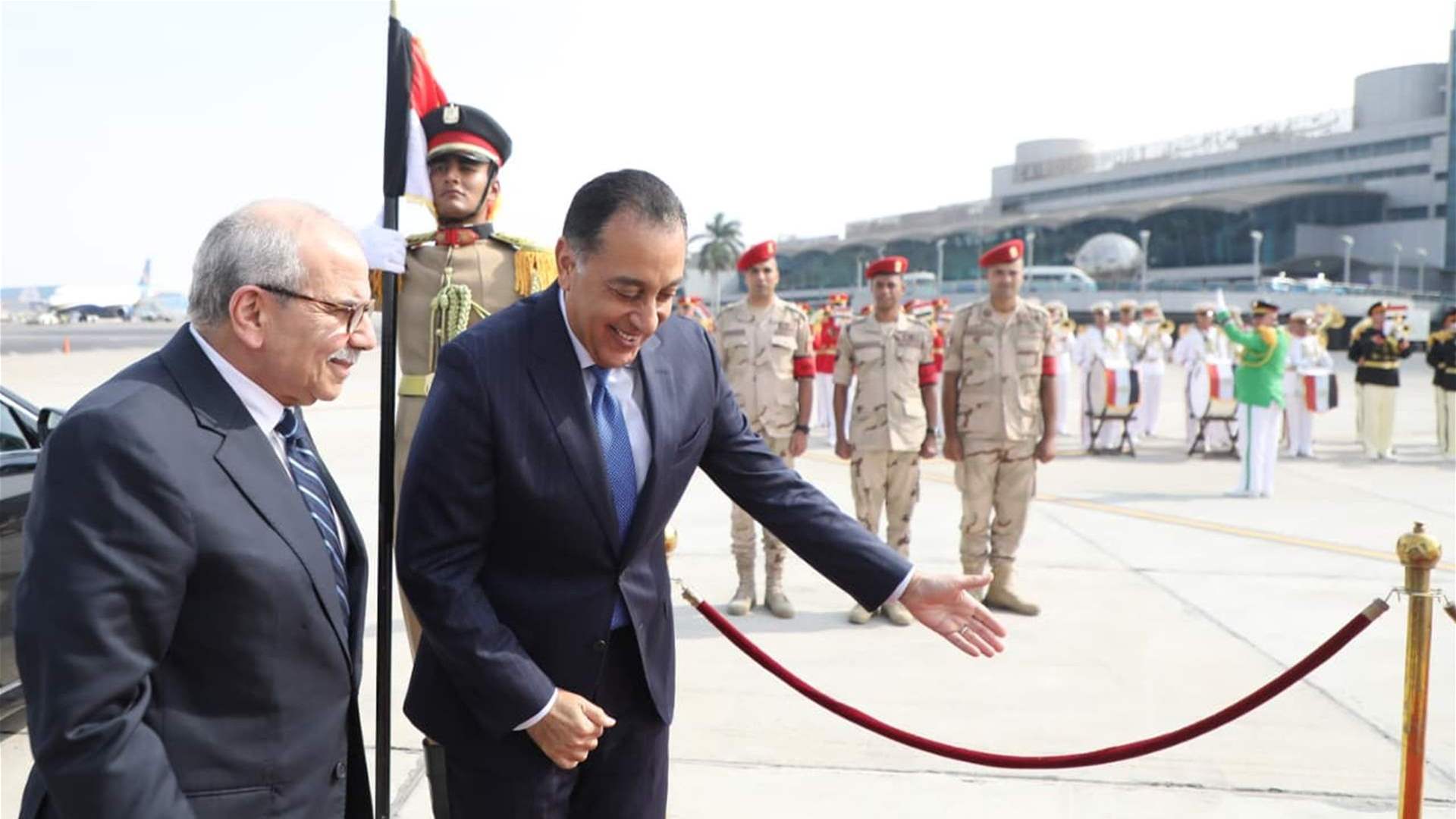 Lebanese PM Salam arrives in Egypt 