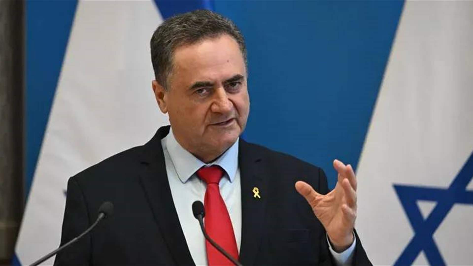 وزير الدفاع الإسرائيليّ: ”حزب الله” “يلعب بالنار” ورئيس الجمهورية اللبنانية يتلكّأ