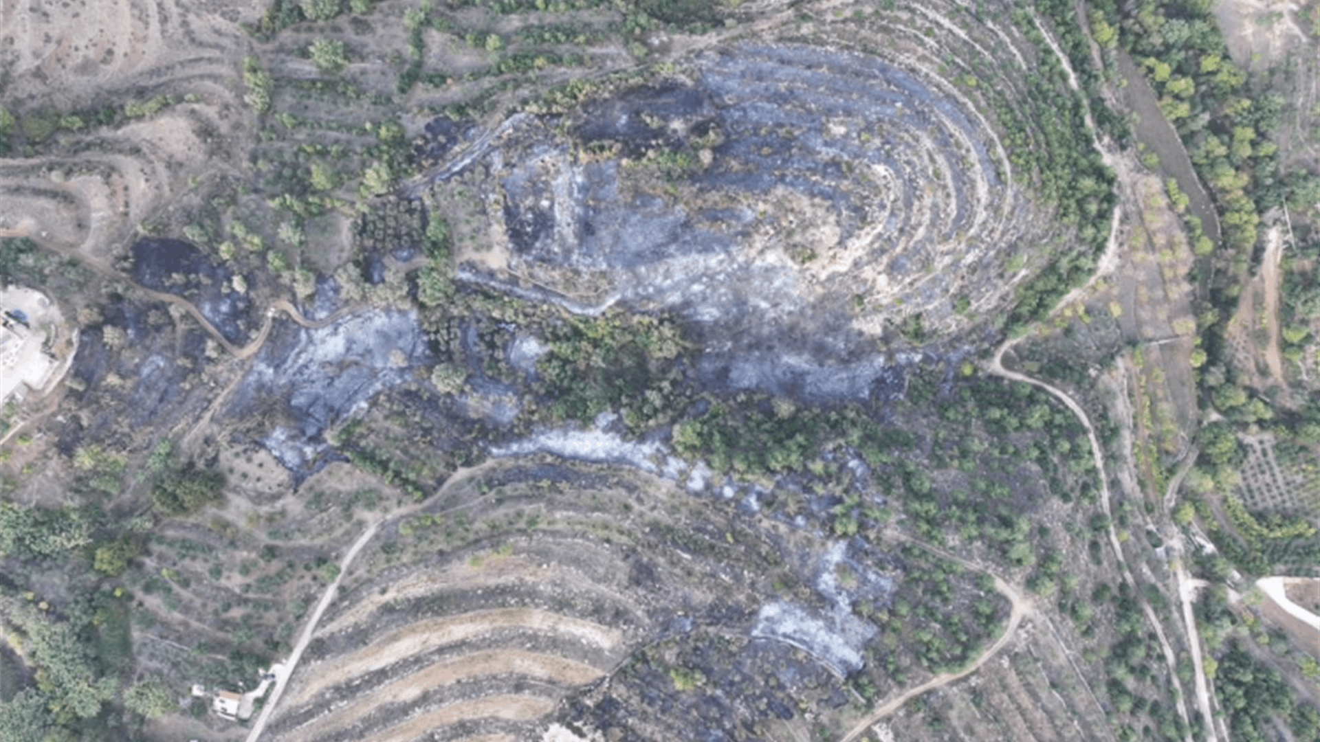 بلدية عندقت: الحريق الأحد ناتج عن إستهتار جسيم أو عمل متعمد ولدينا معلومات أولية عن عدد من المشتبه بهم