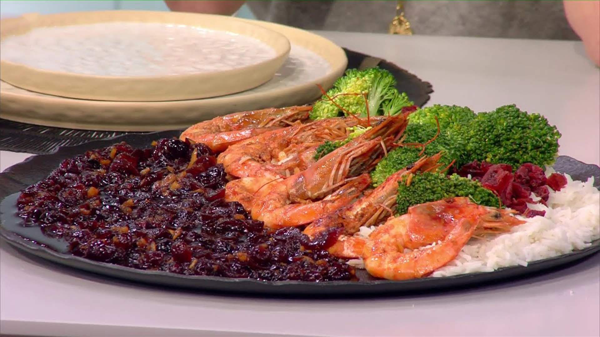 طبقان مميزان بالقريدس... تعلموا طريقة تحضيرهما مع الشيف فادي زغيب (فيديو)