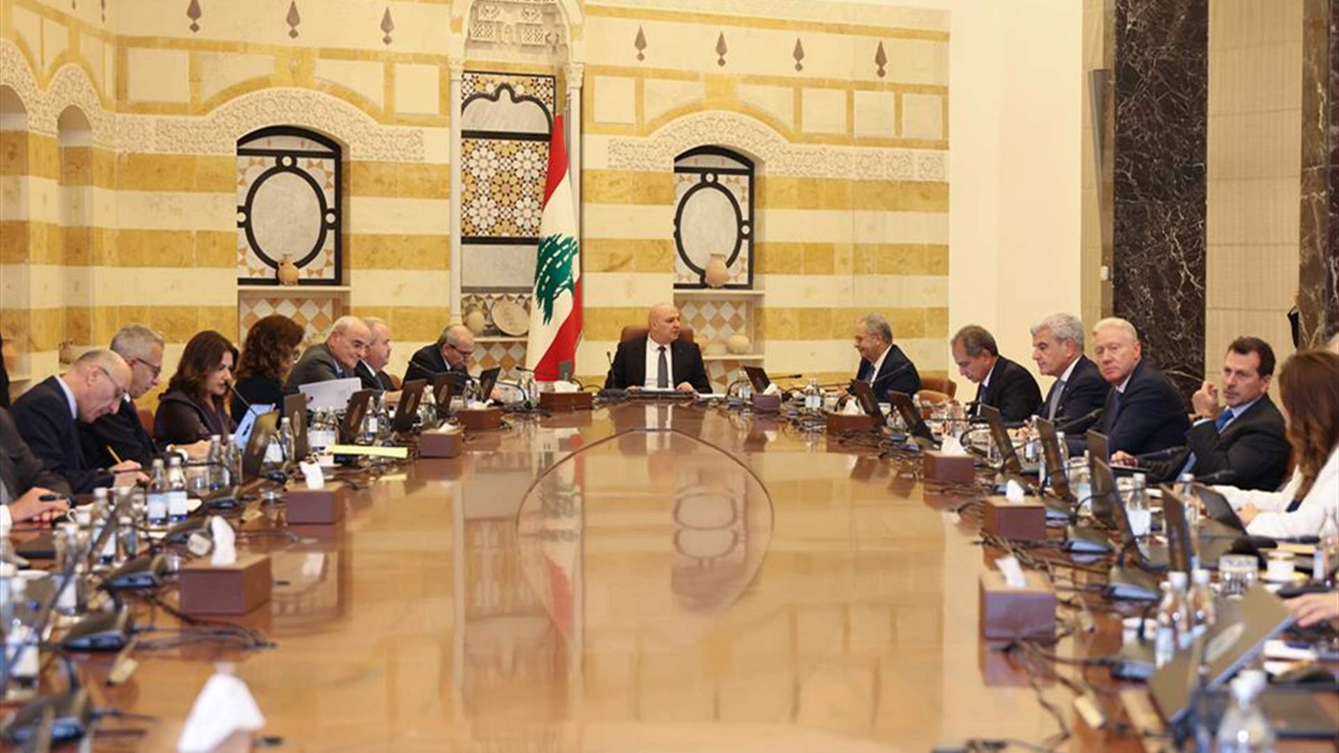 مصادر لـ&quot;اللواء&quot;: قيادة الجيش لن تخرج عن قرار السلطة السياسية المتخذ في حصرية السلاح 